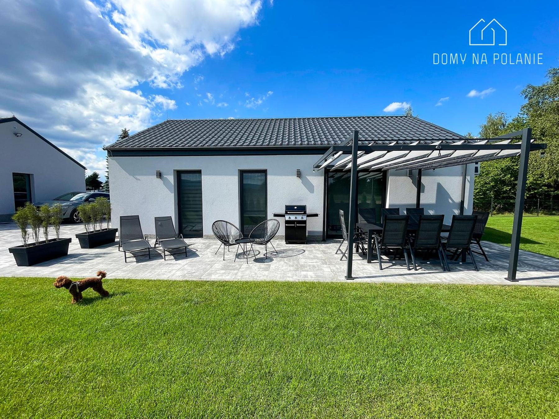 Domy na polanie- Szarotka