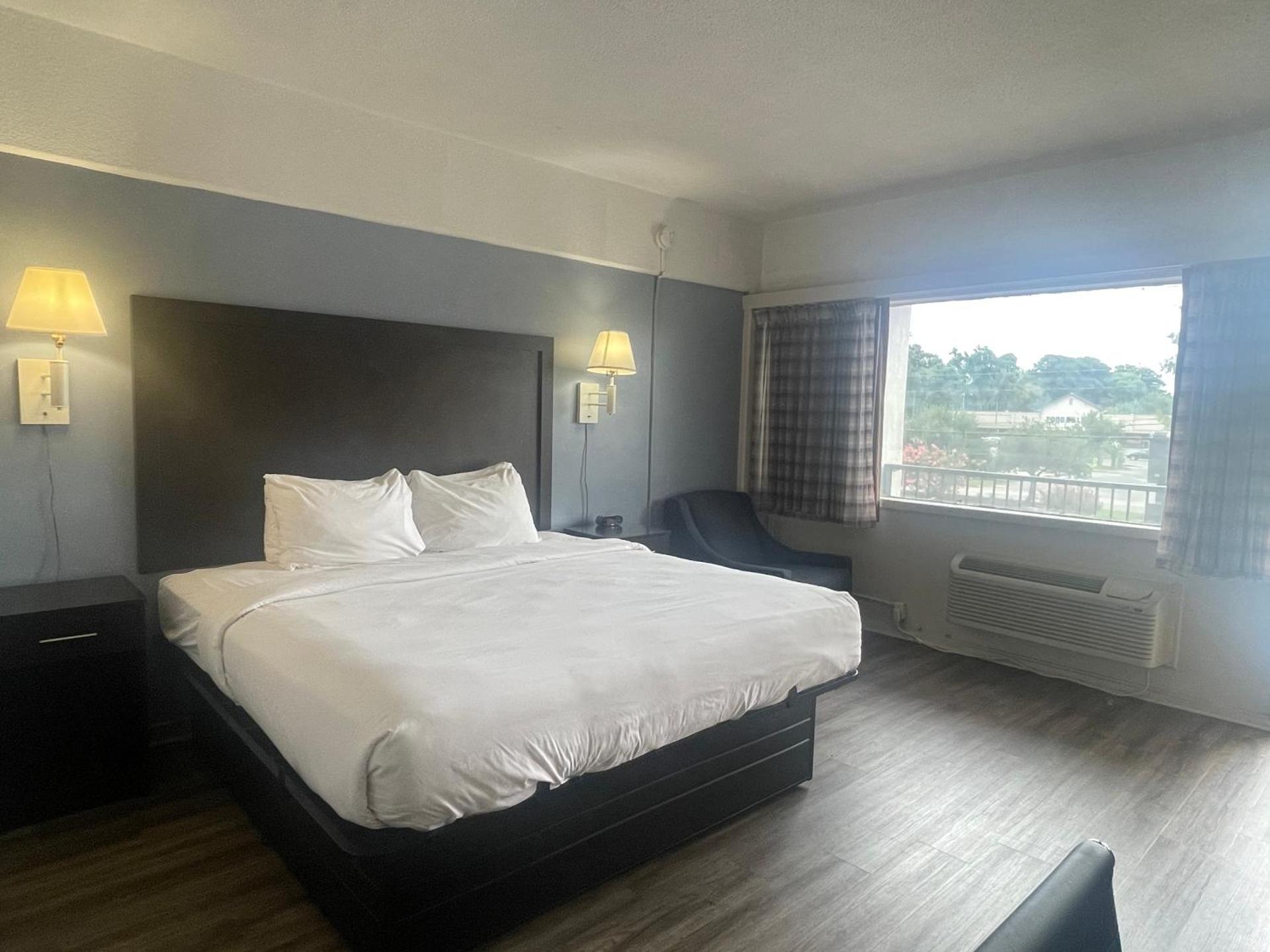 Motel 6 Norfolk, VA East Little Creek