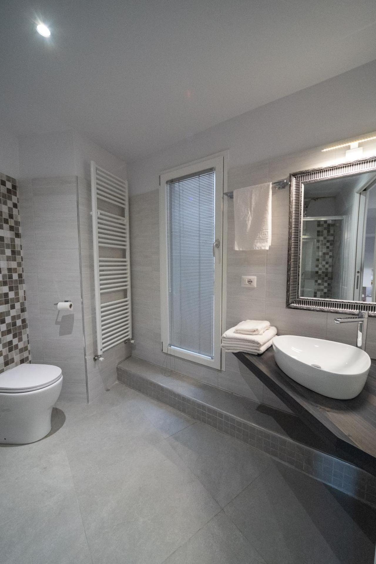 Palazzo Ricca Guarducci Piano Terra