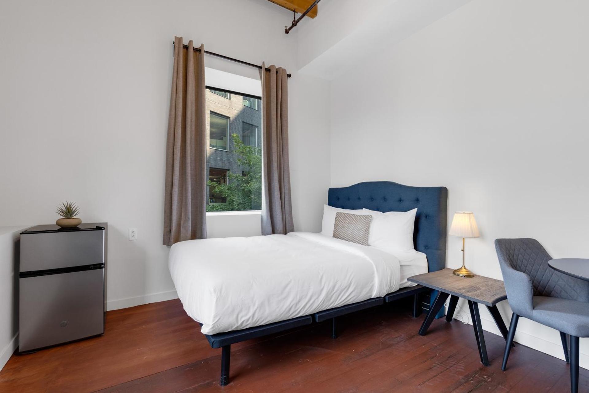 The Little Prince Rooms-Old Montreal