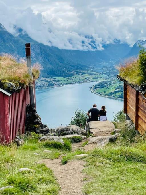 Flat in the center of Loen