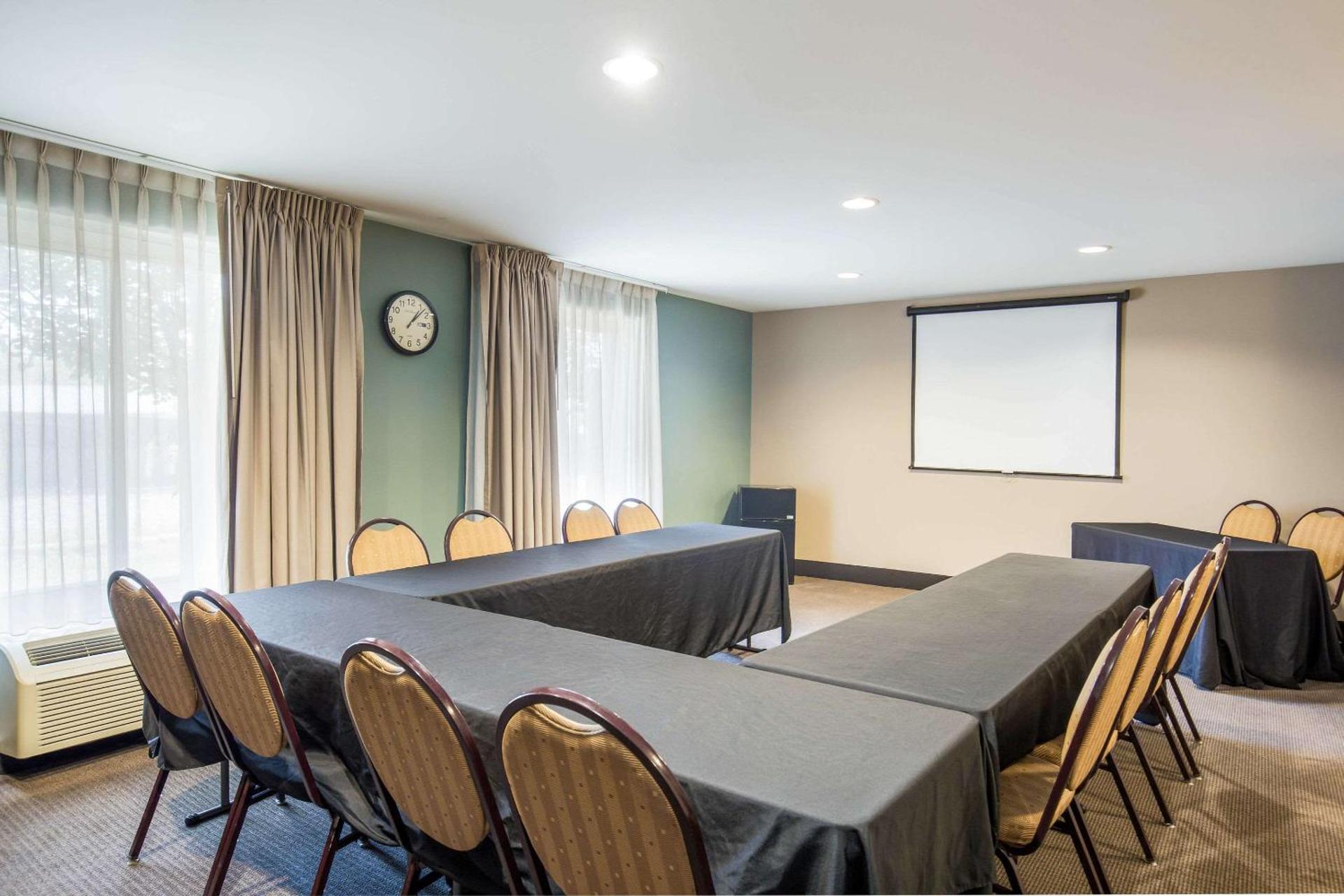 Meeting/conference room