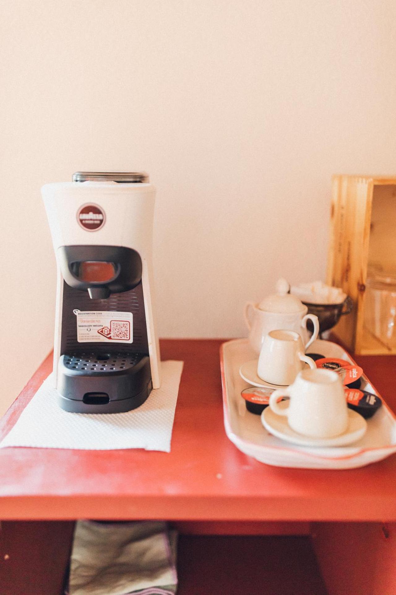 Coffee/tea facilities