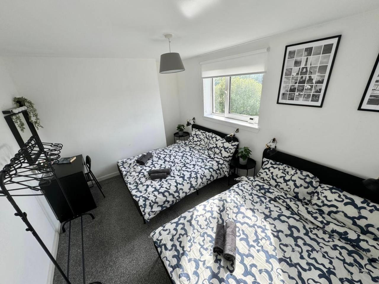 ClydeBank Brand new 3BDR Home, Glasgow
