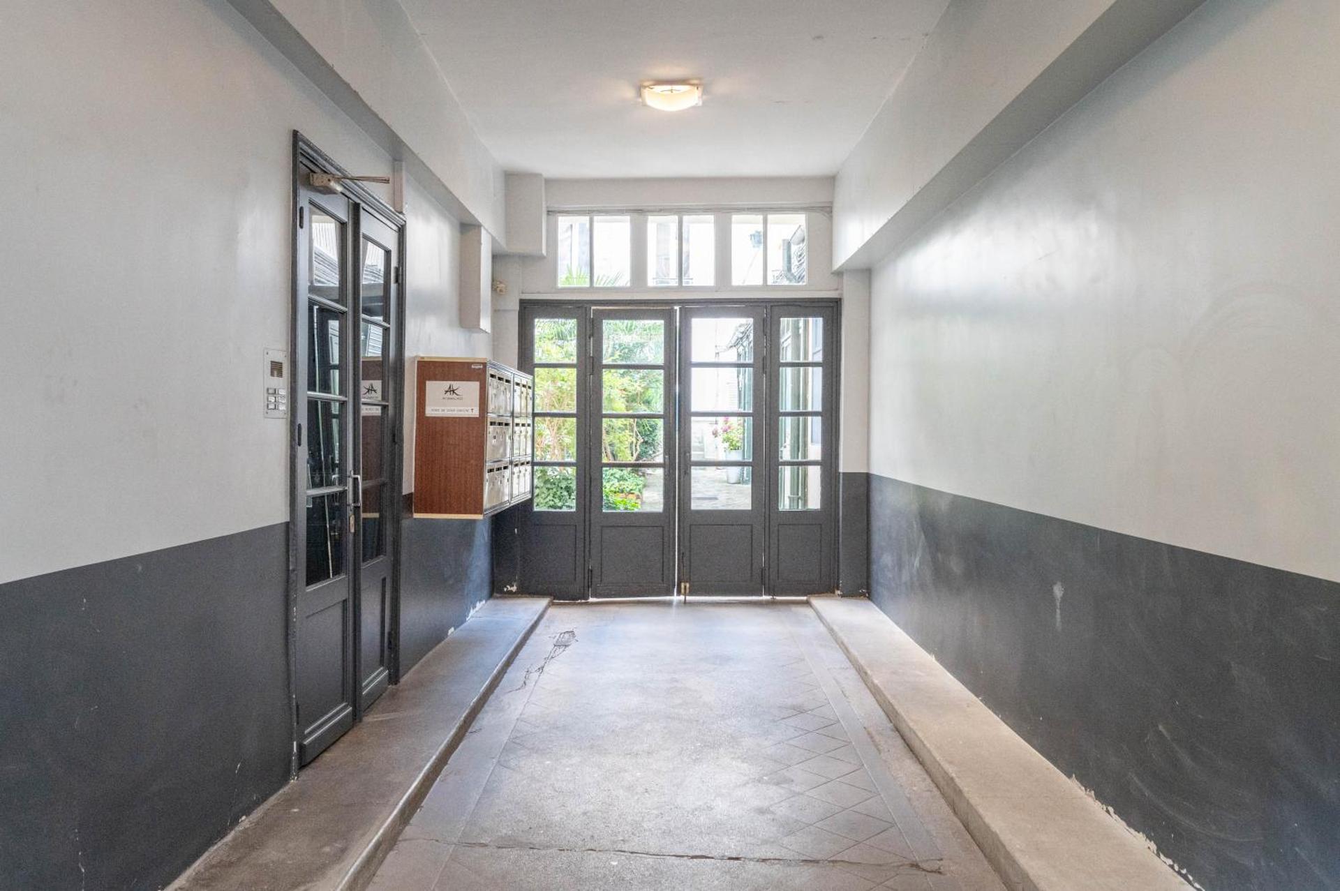 Little boudoir of Paris Champs-Elysées