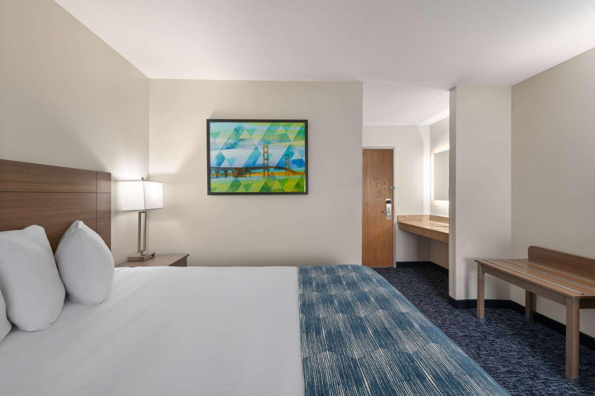 Photo of the whole room