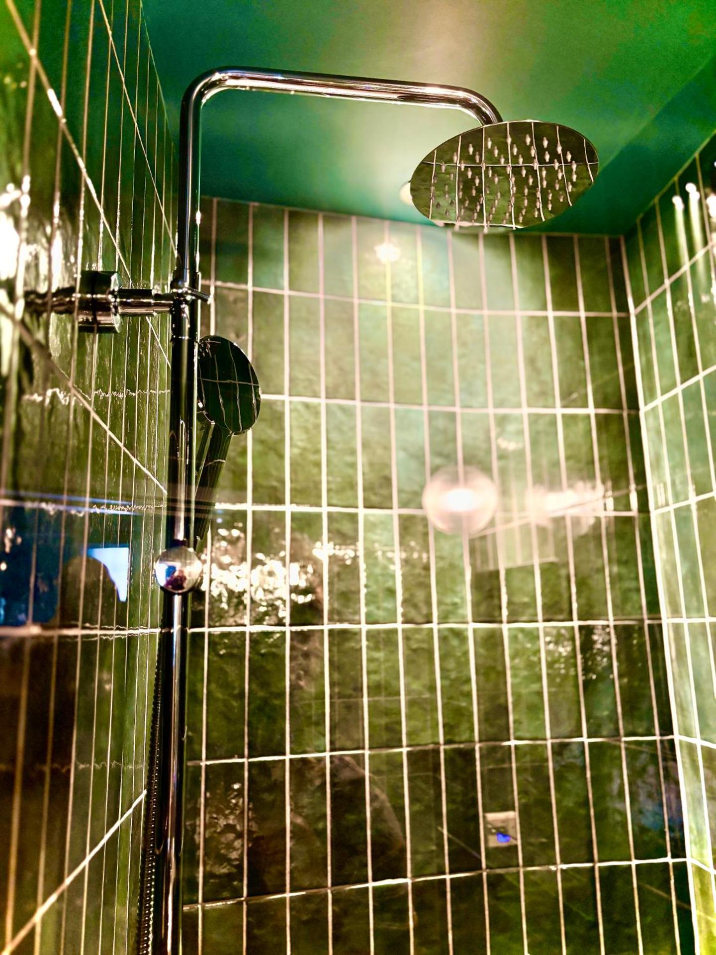 Deluxe Double Room with Shower