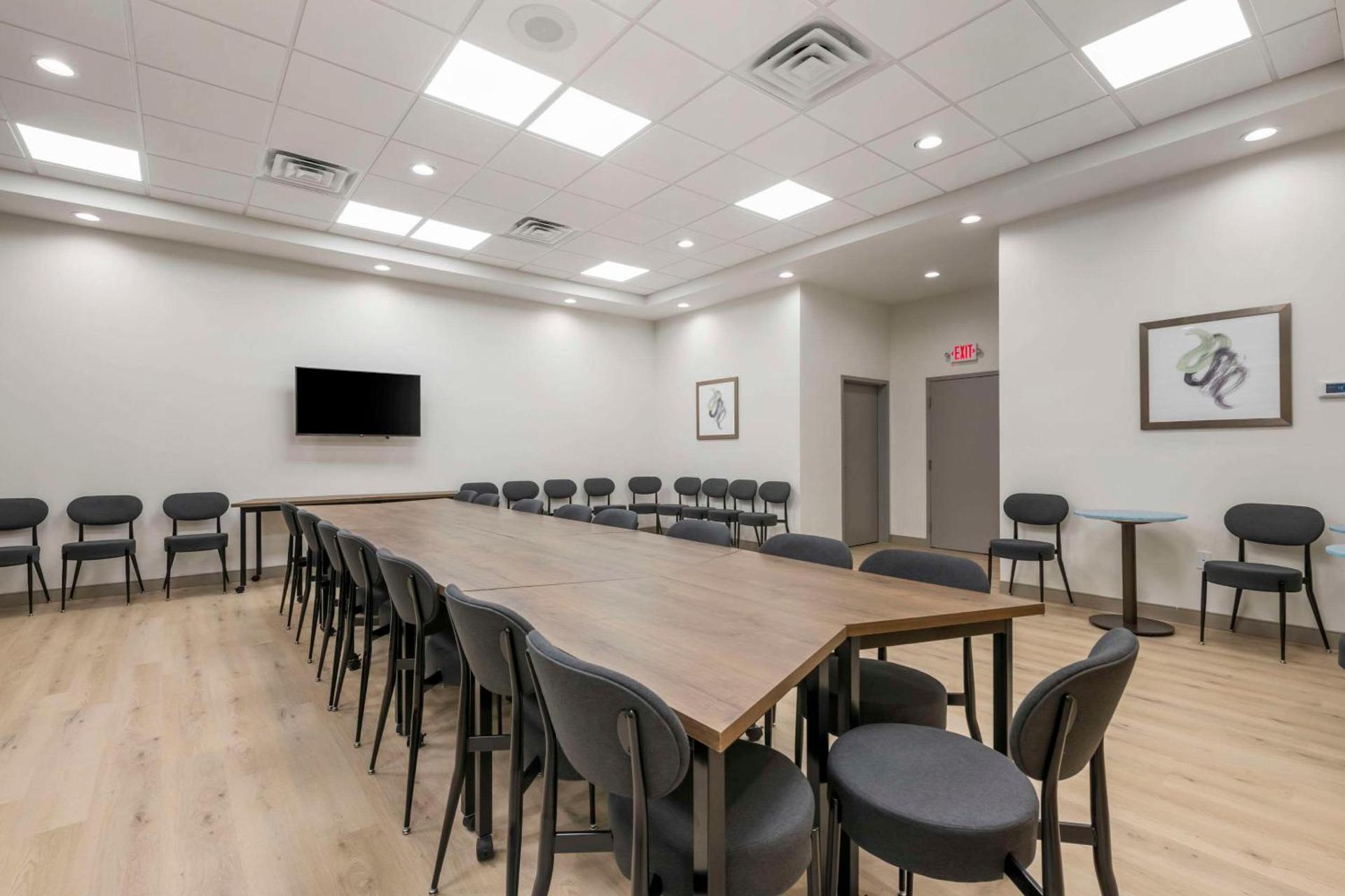Meeting/conference room