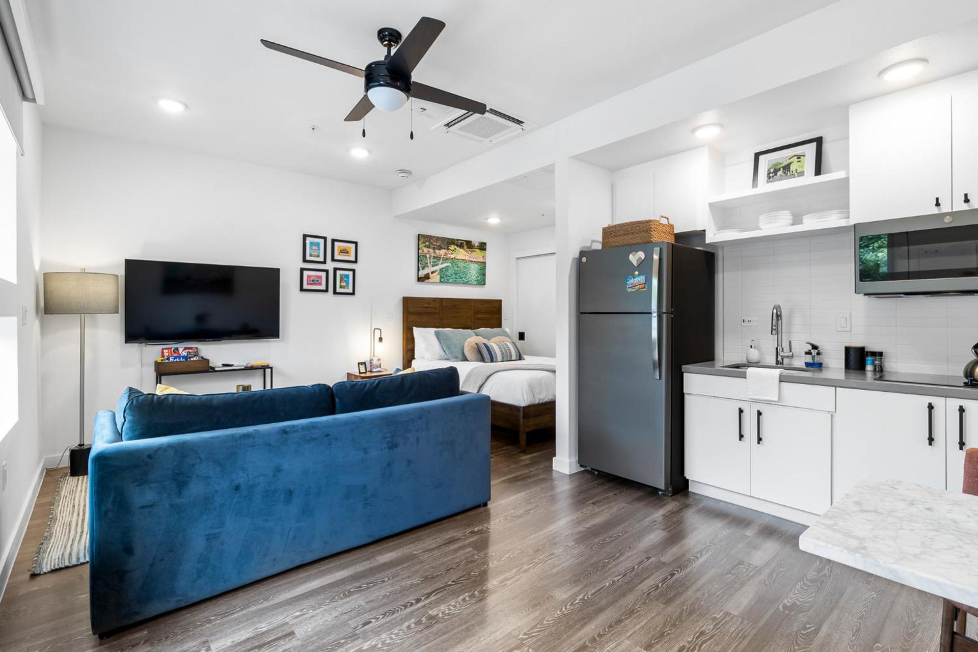 Studio Apartment with Balcony