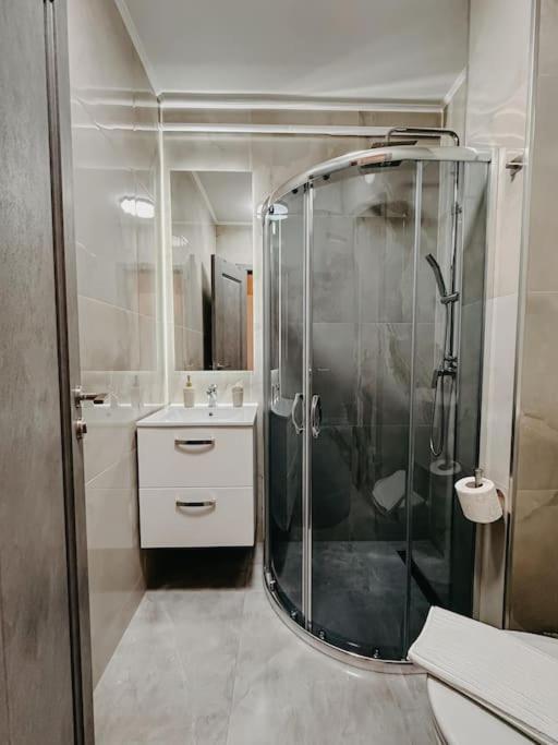 AGOLL Victoria - self checkin