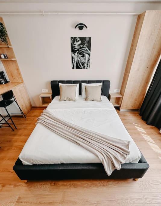 AGOLL Victoria - self checkin