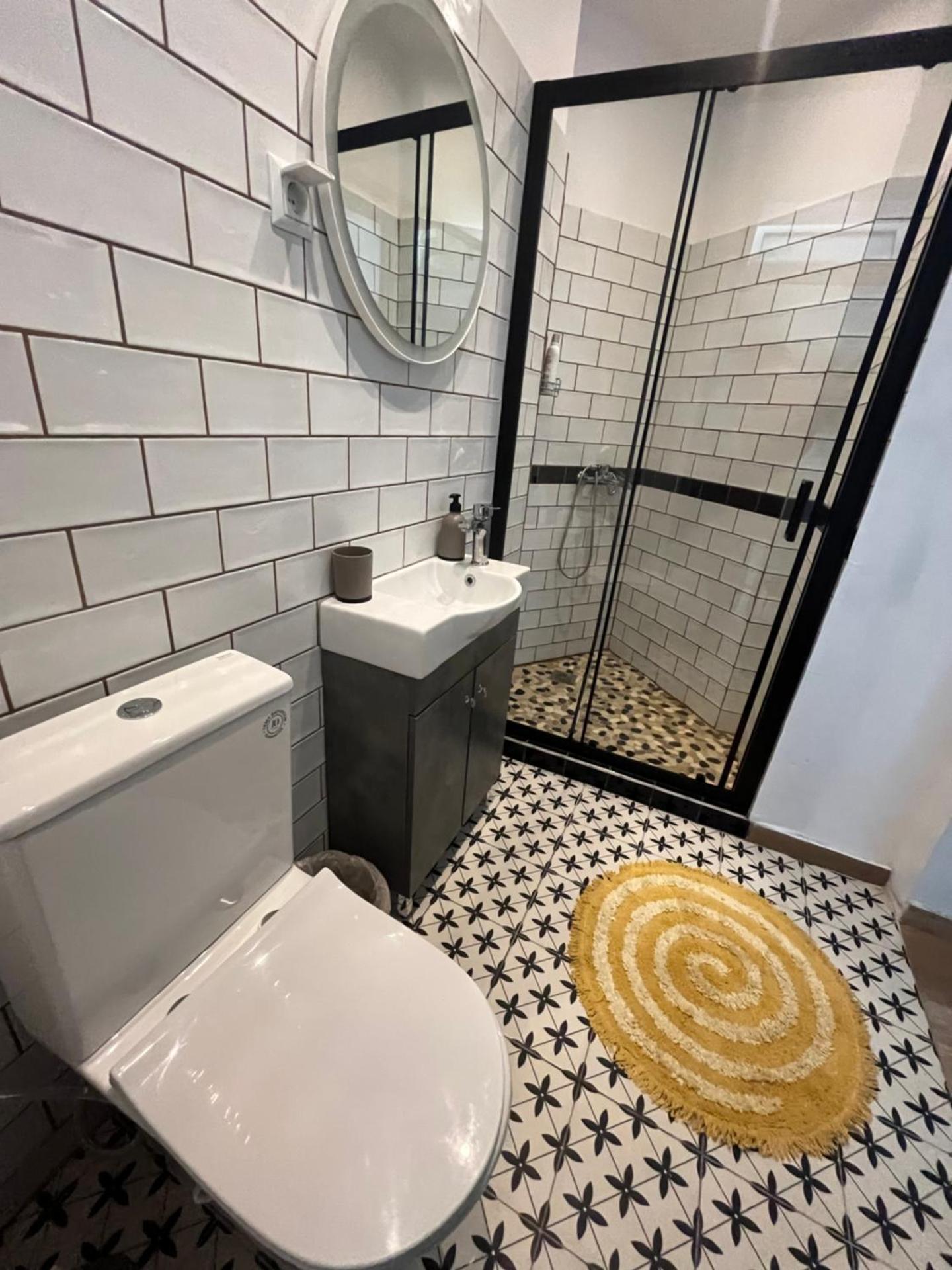 Noa - Designed garden studio in the city center