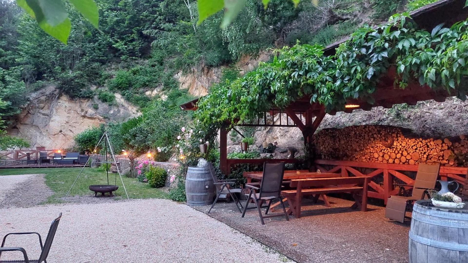 Apartment with Lake View