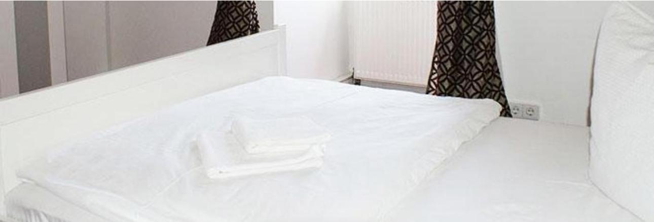 Pension De Lux Königsbrunn