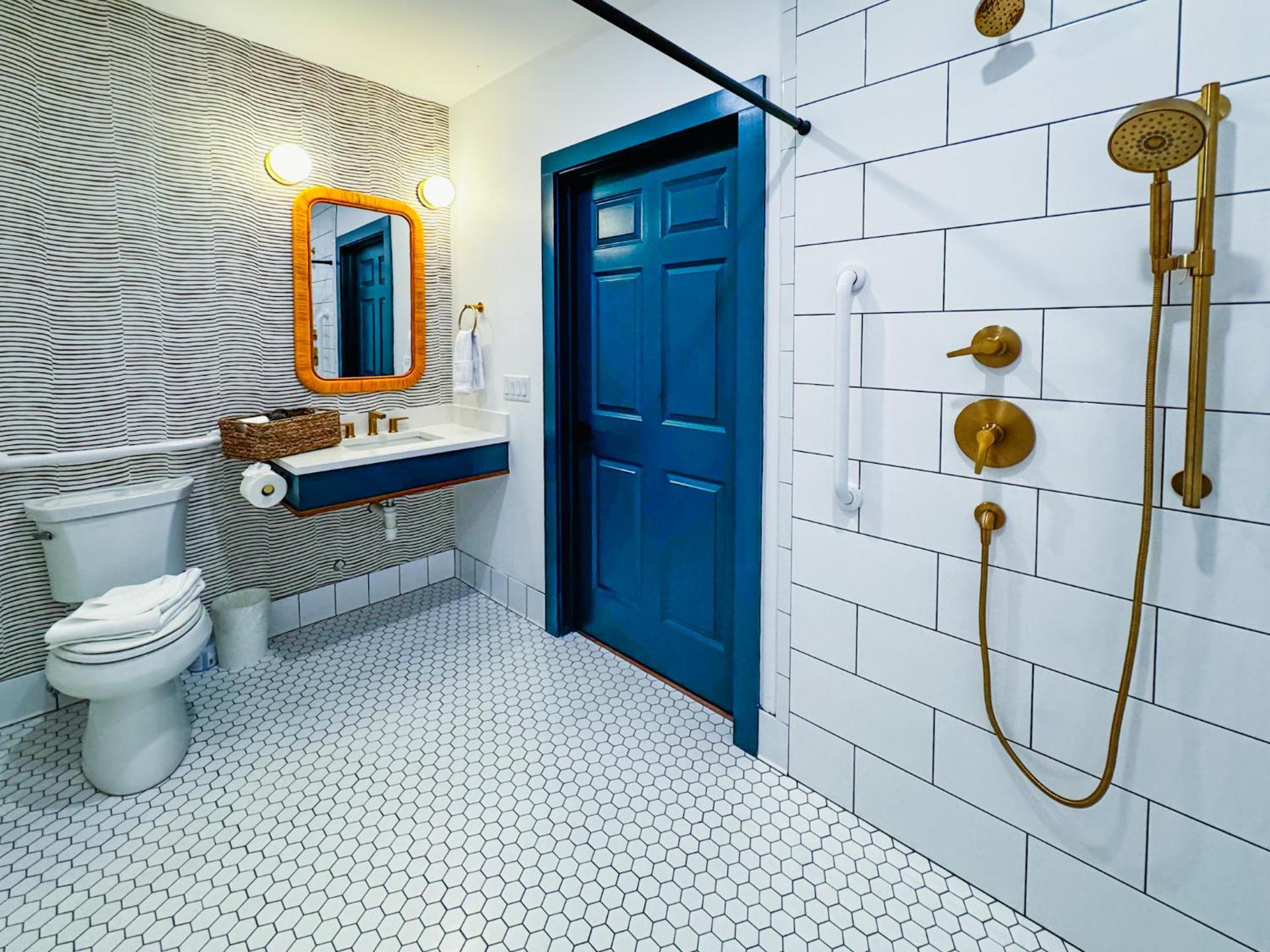 Queen Room - Disability Access