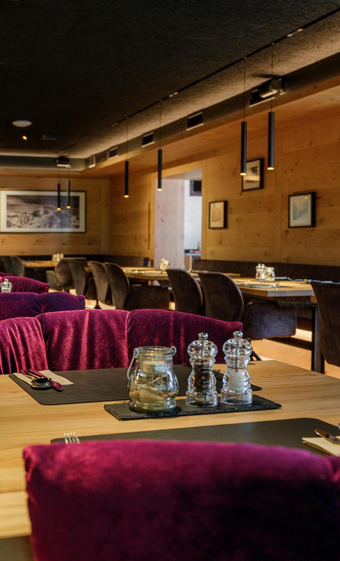 Restaurant/places to eat