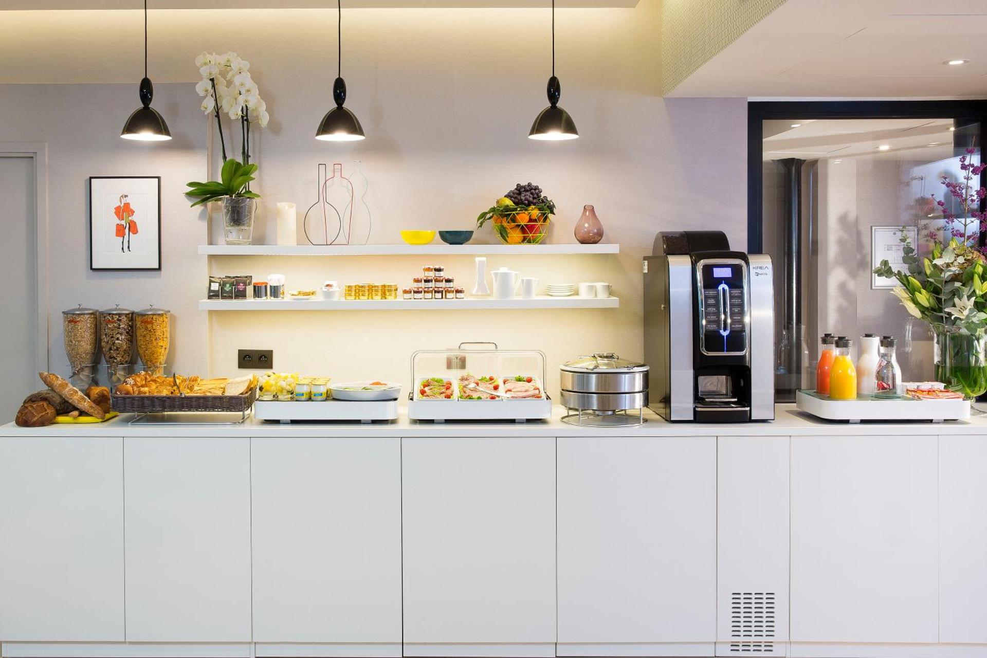 Coffee/tea facilities