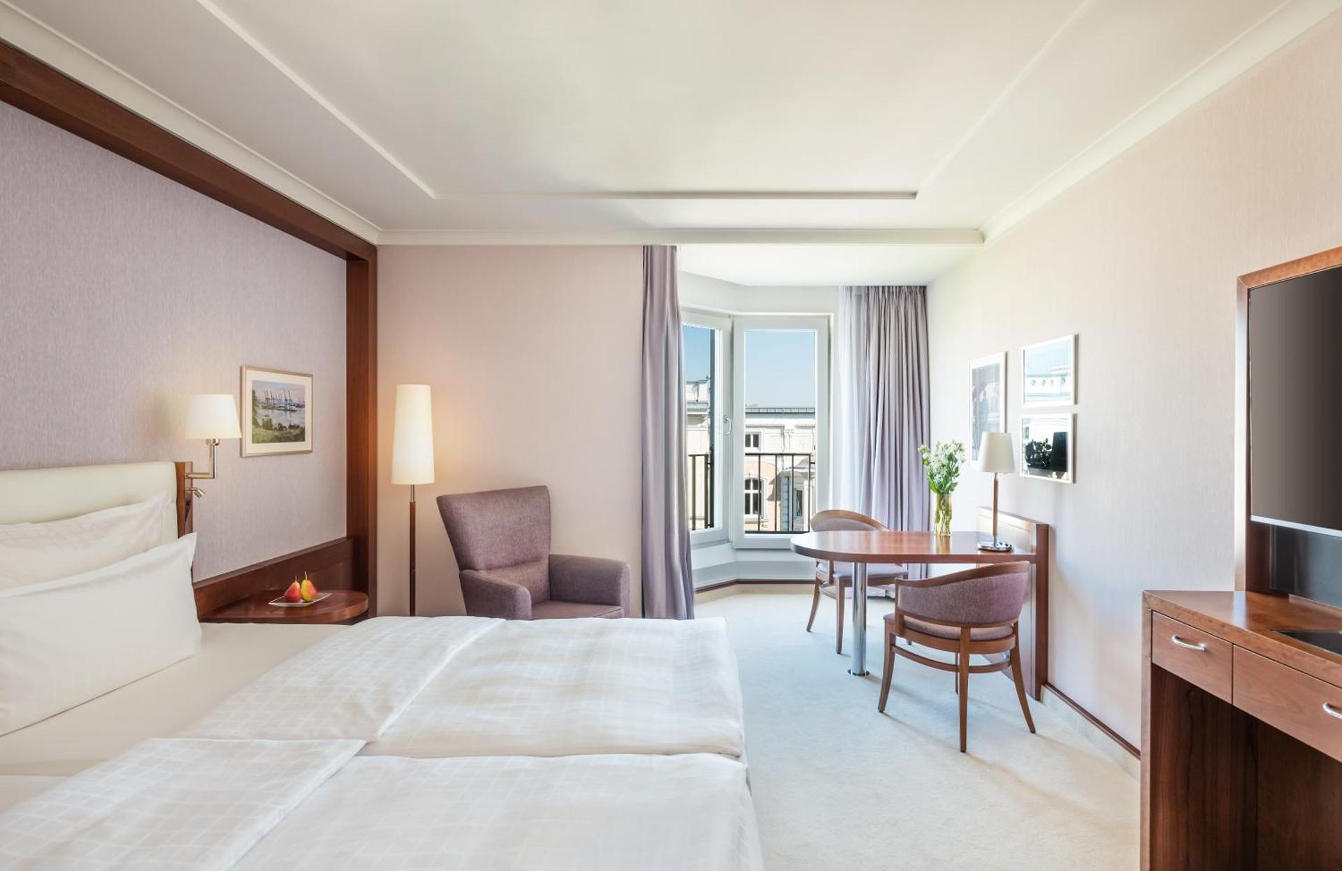 GRAND ELYSEE Hamburg