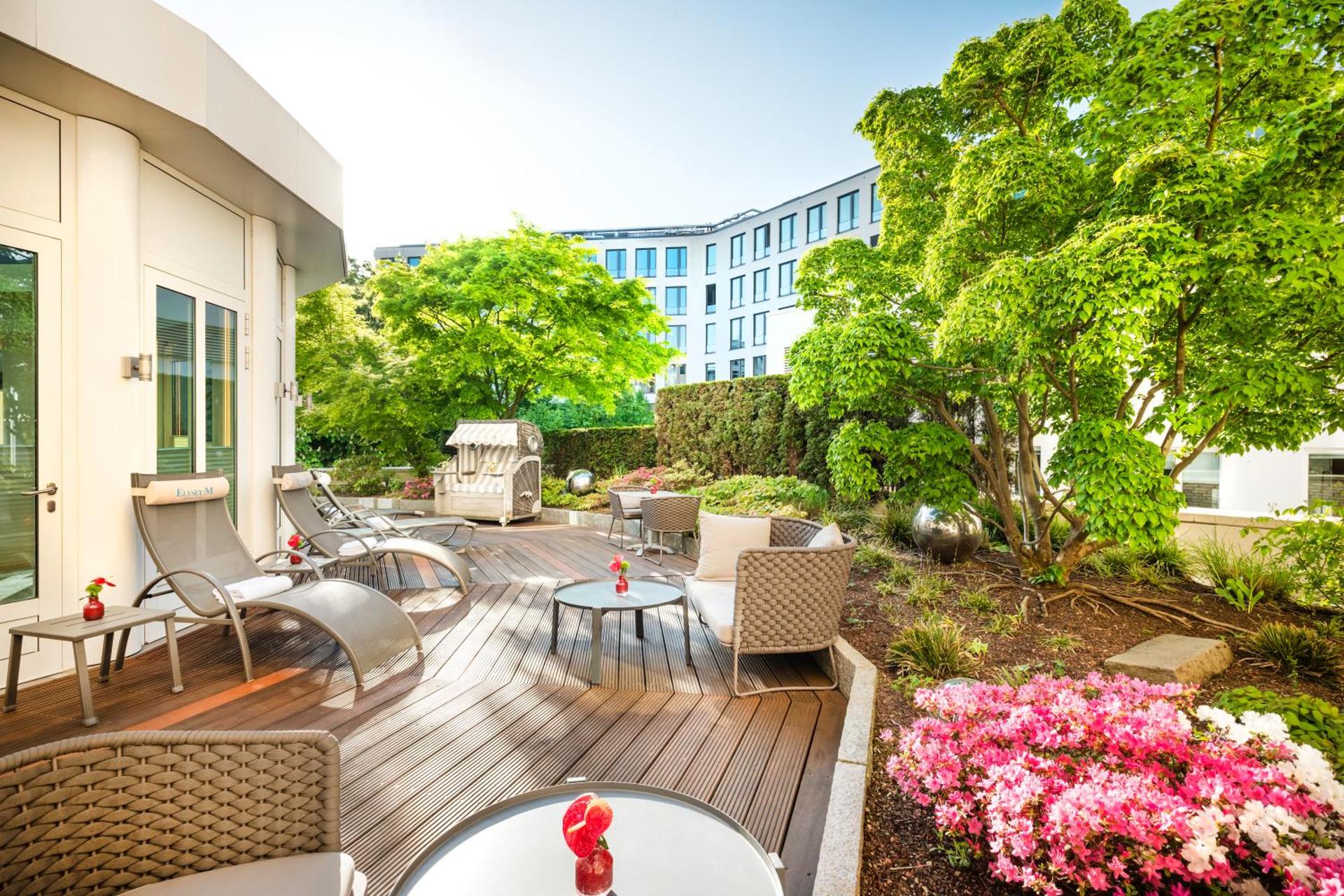 GRAND ELYSEE Hamburg