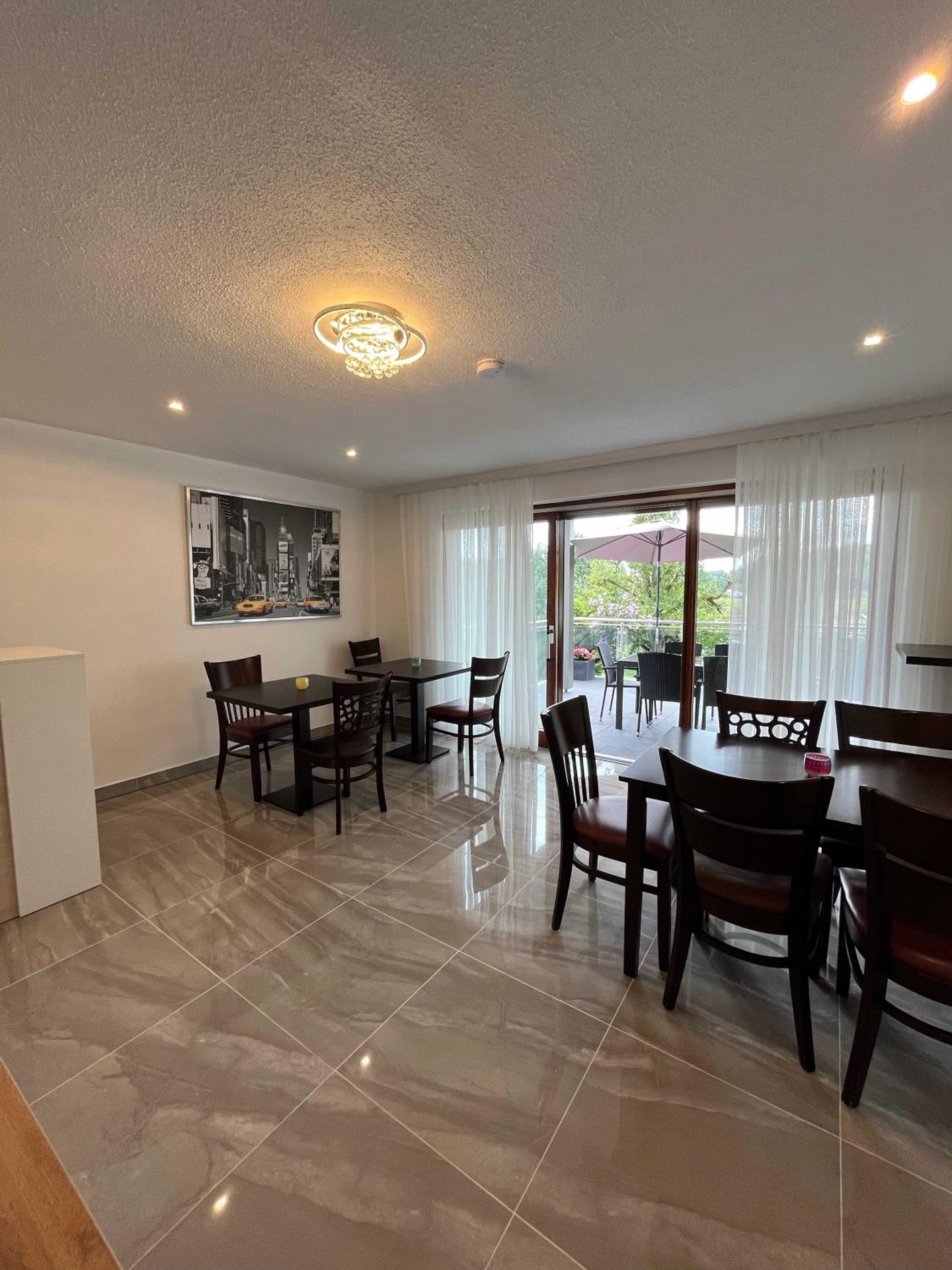 Communal lounge/ TV room