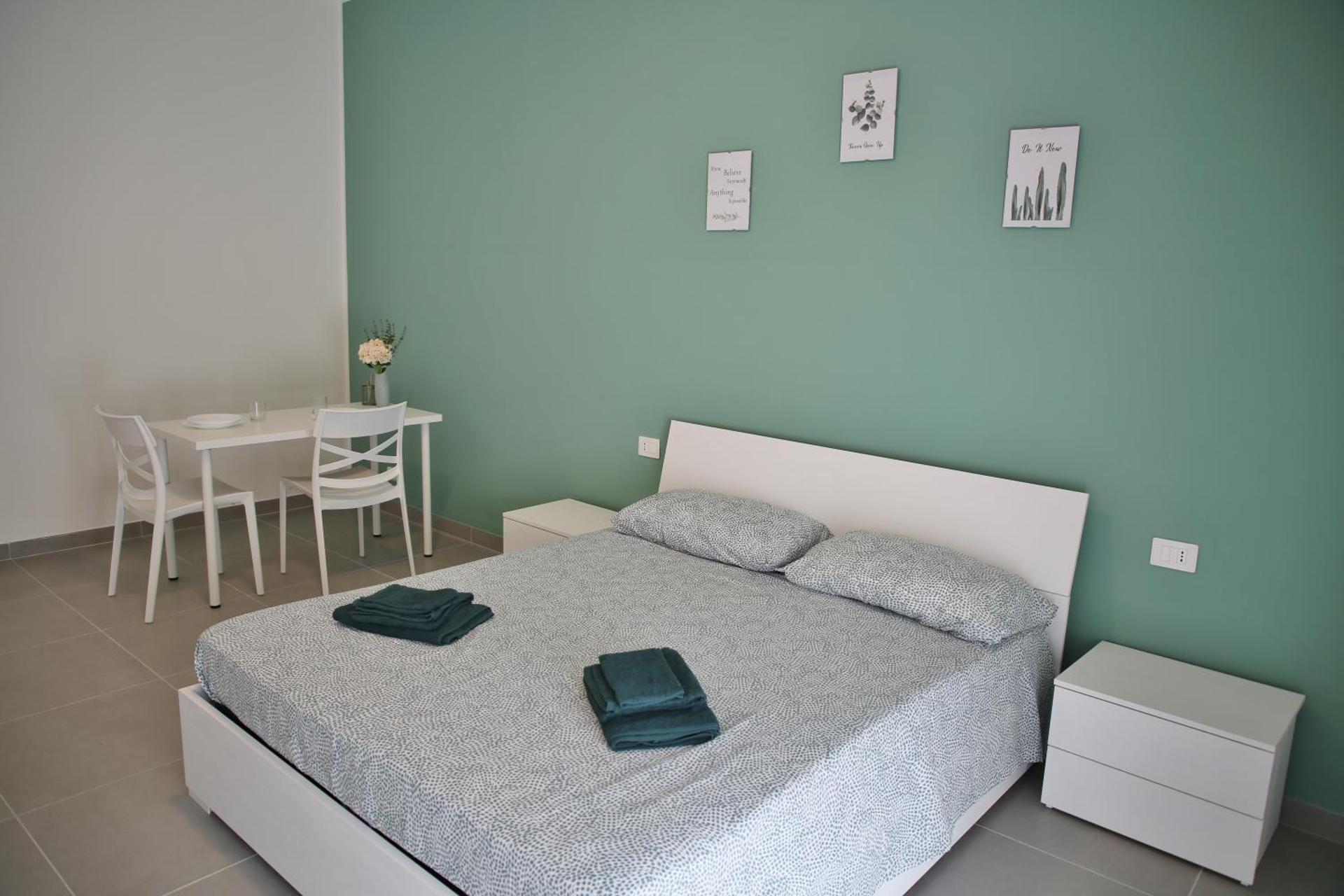 Casa MadArt City Centre MXP TrainStation