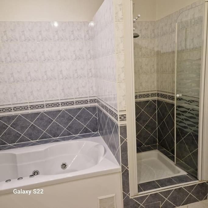 Spacieux T3 lumineux avec balneo à 5min de la gare