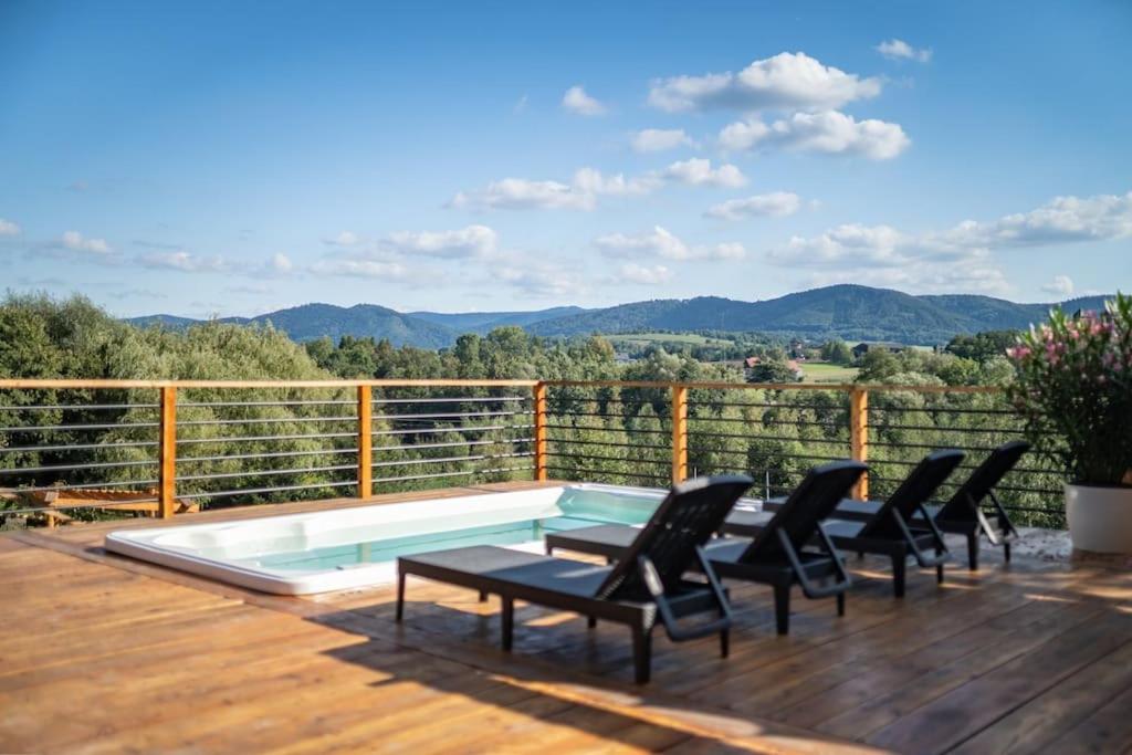 Dom "Modrzewiowka" z basenem, sauna, jacuzzi