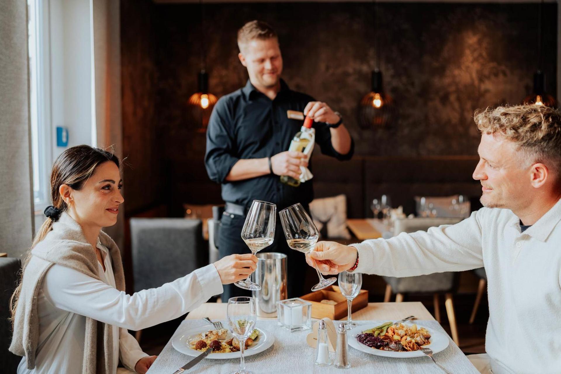 Restaurant/places to eat