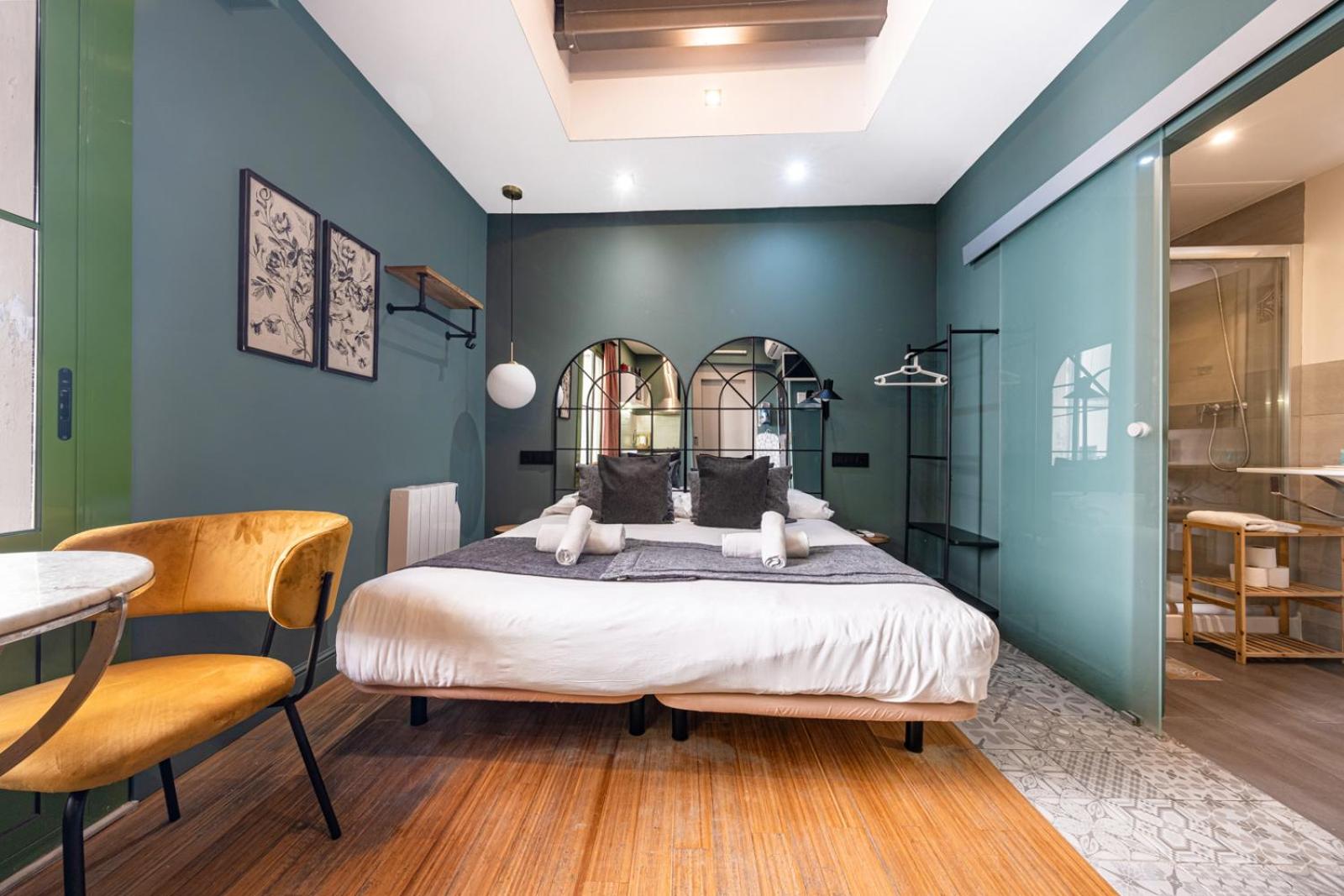 Photo of the whole room