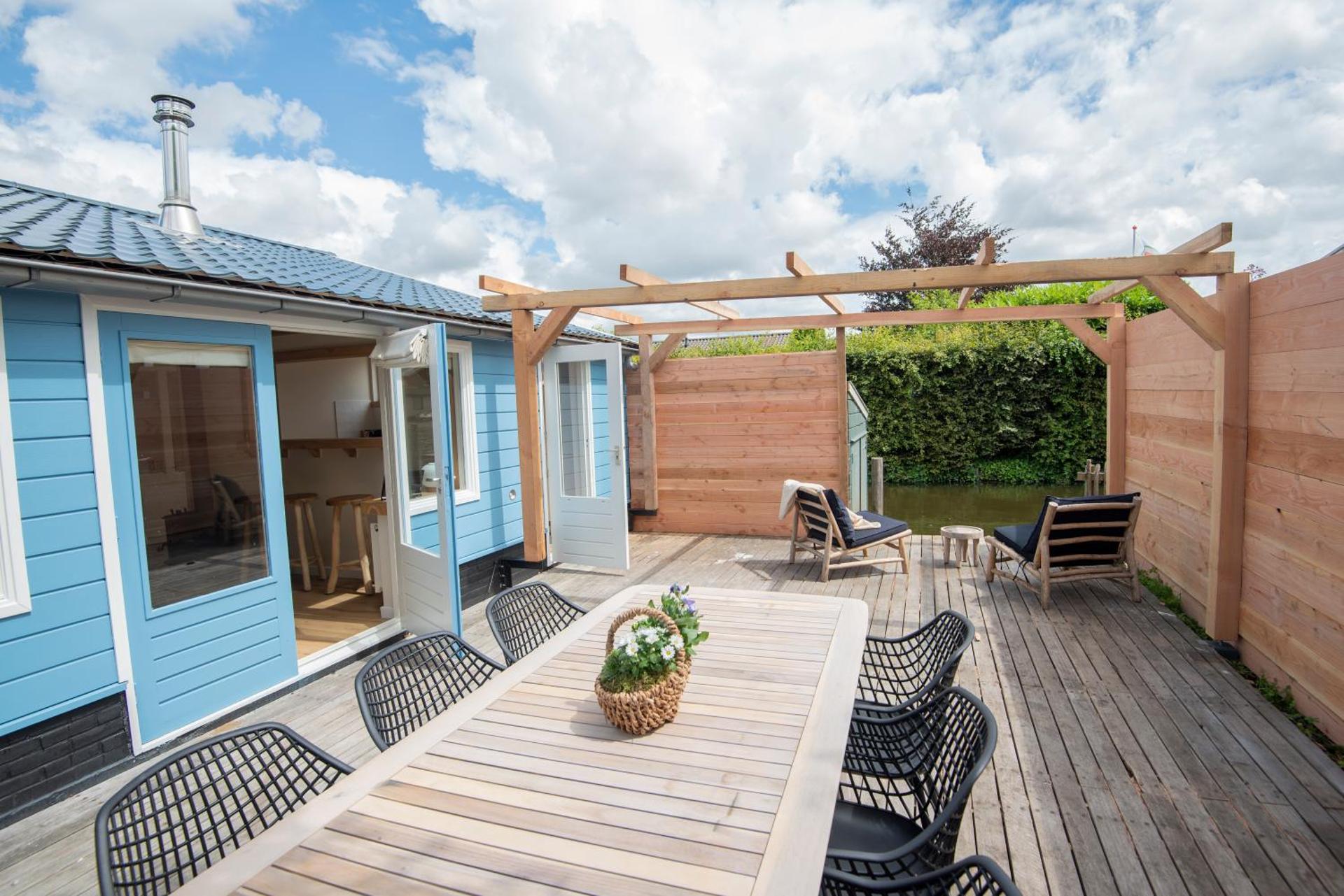 Westeindercabin, rustige locatie maar naast Amsterdam & Schiphol