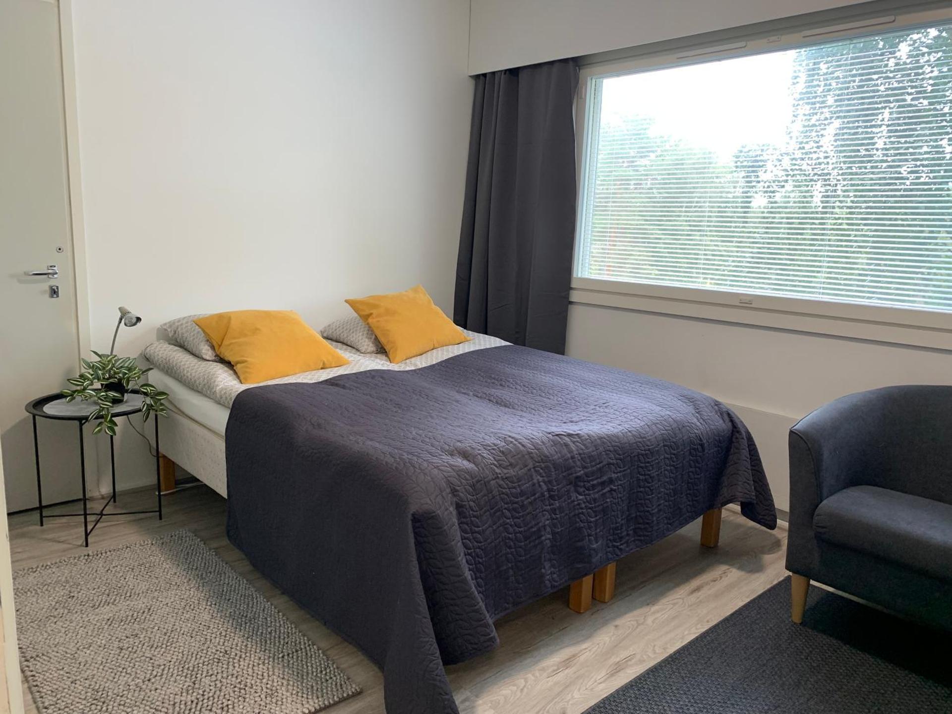 1BR Apartment TO8- big balcony, free parking