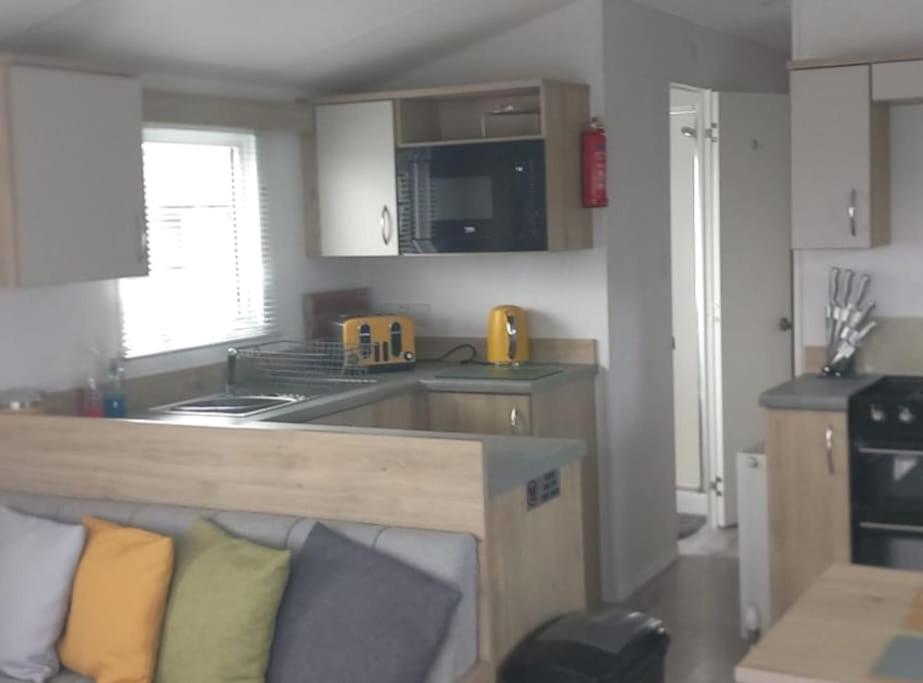 Sea breeze, modern, cosy holiday home