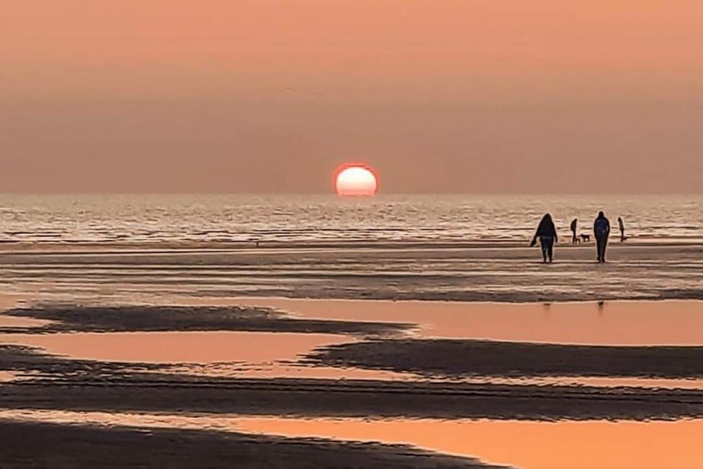 Sea breeze, modern, cosy holiday home