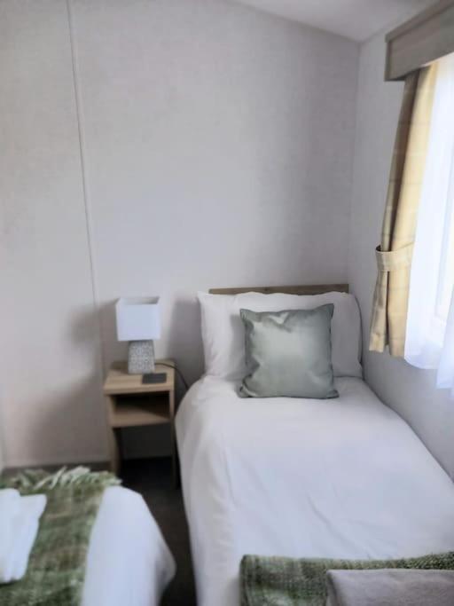 Sea breeze, modern, cosy holiday home