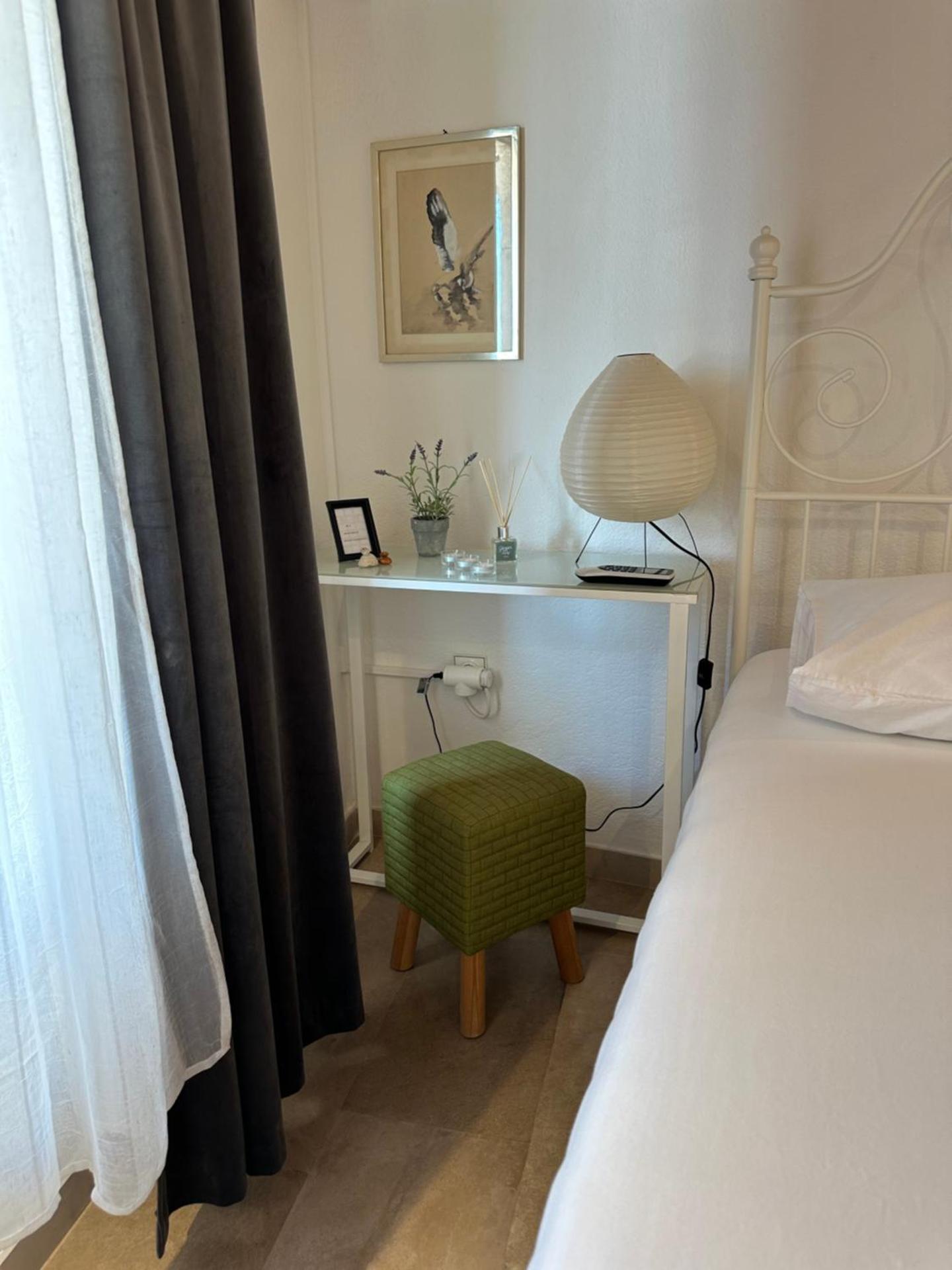 Romantic Stone- Studio apartman