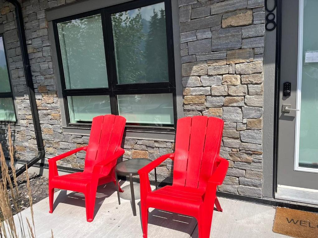 Mountain View Studio in Town