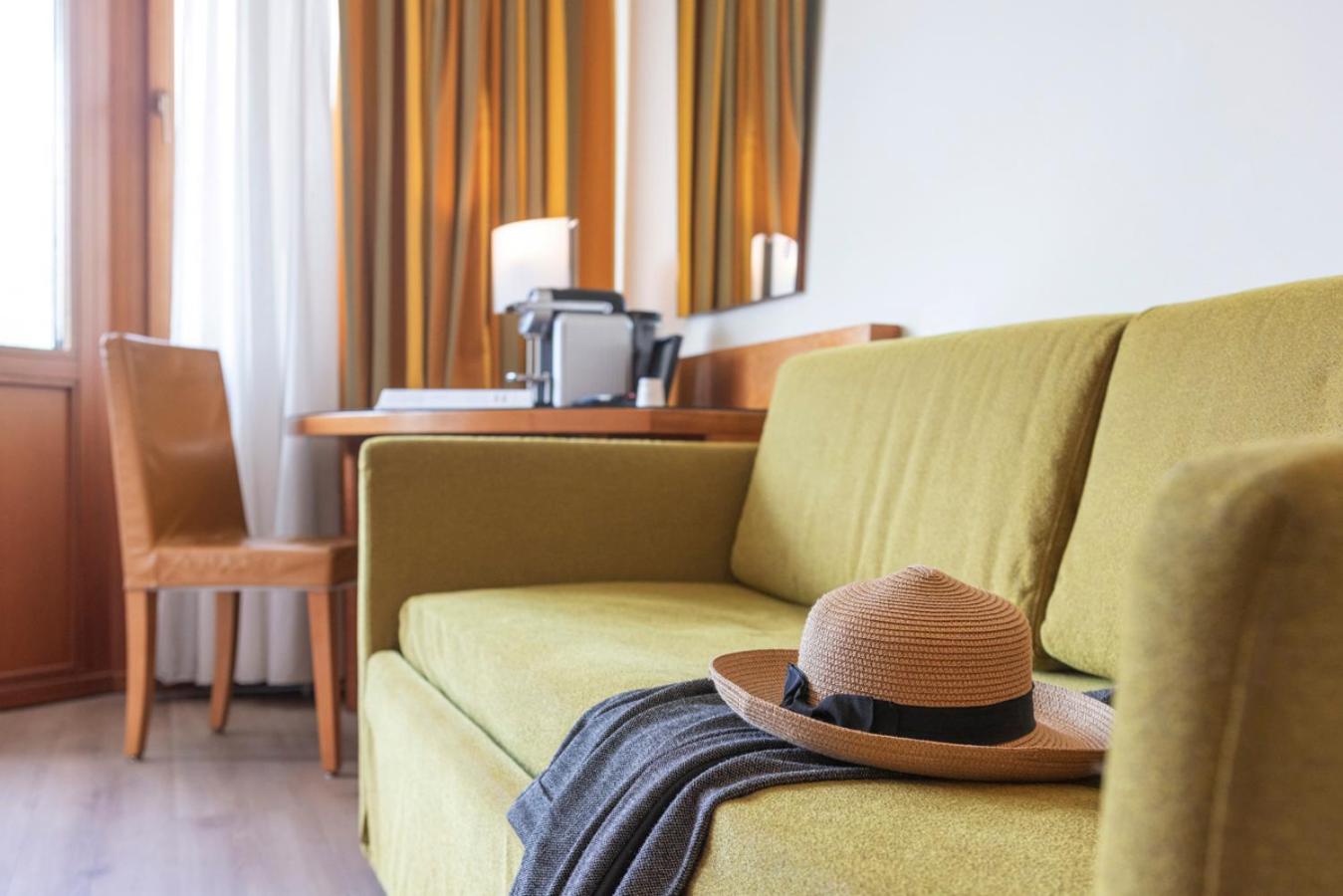 Superior Double Room with Lake View