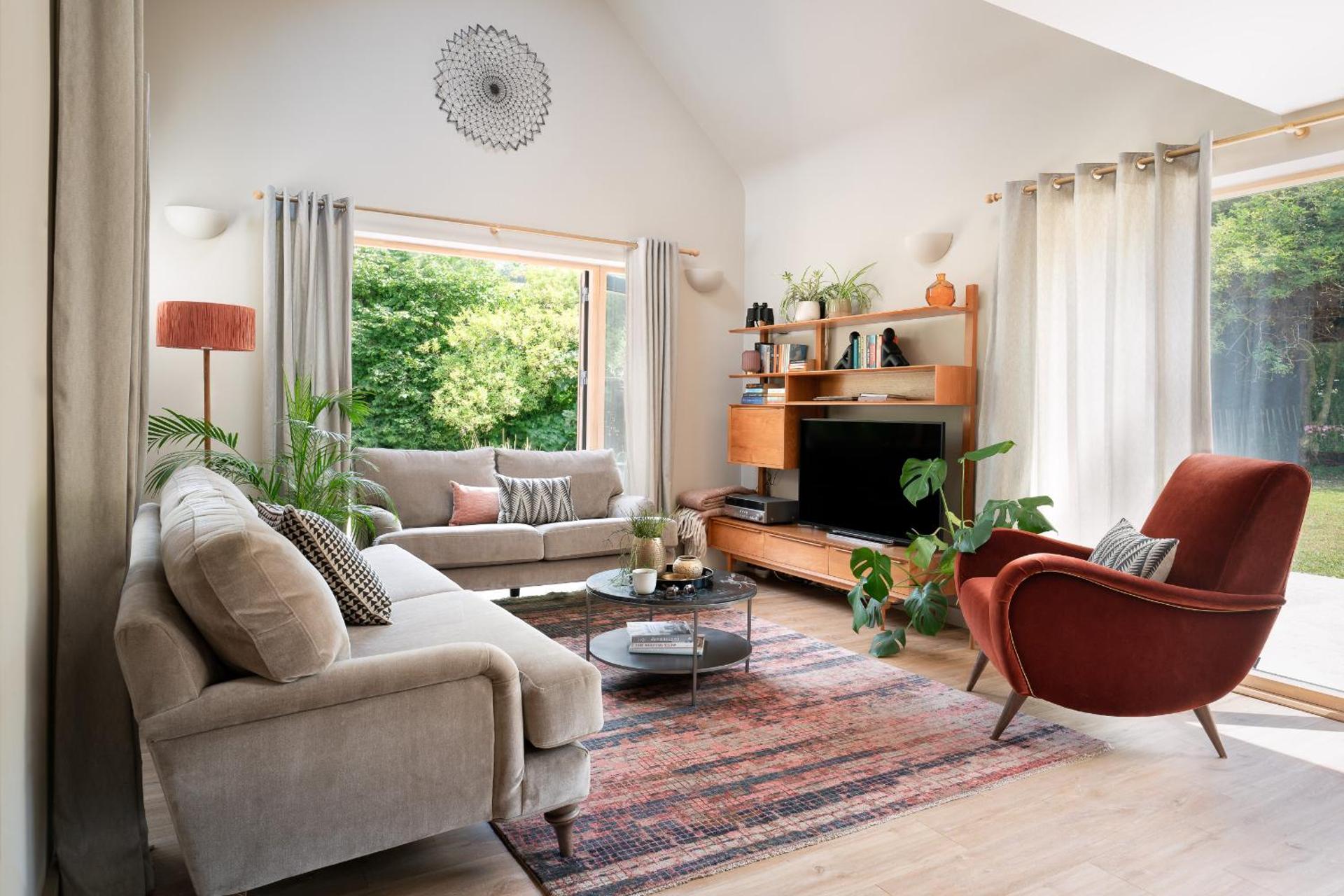 Communal lounge/ TV room