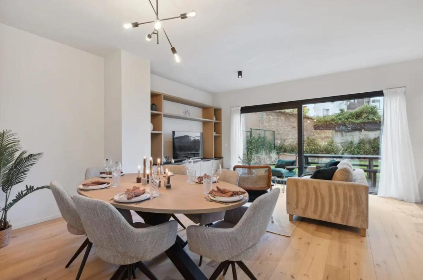 Triton luxe gelijkvloers appartement met tuin en gratis garage