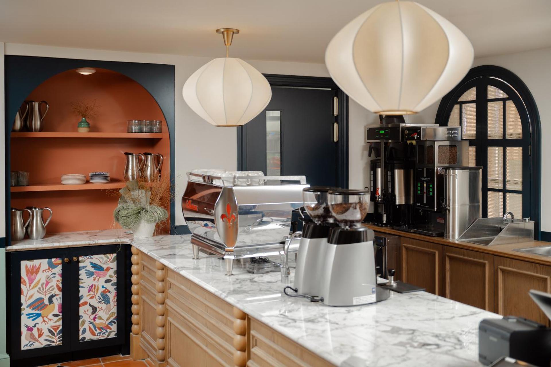 Coffee/tea facilities