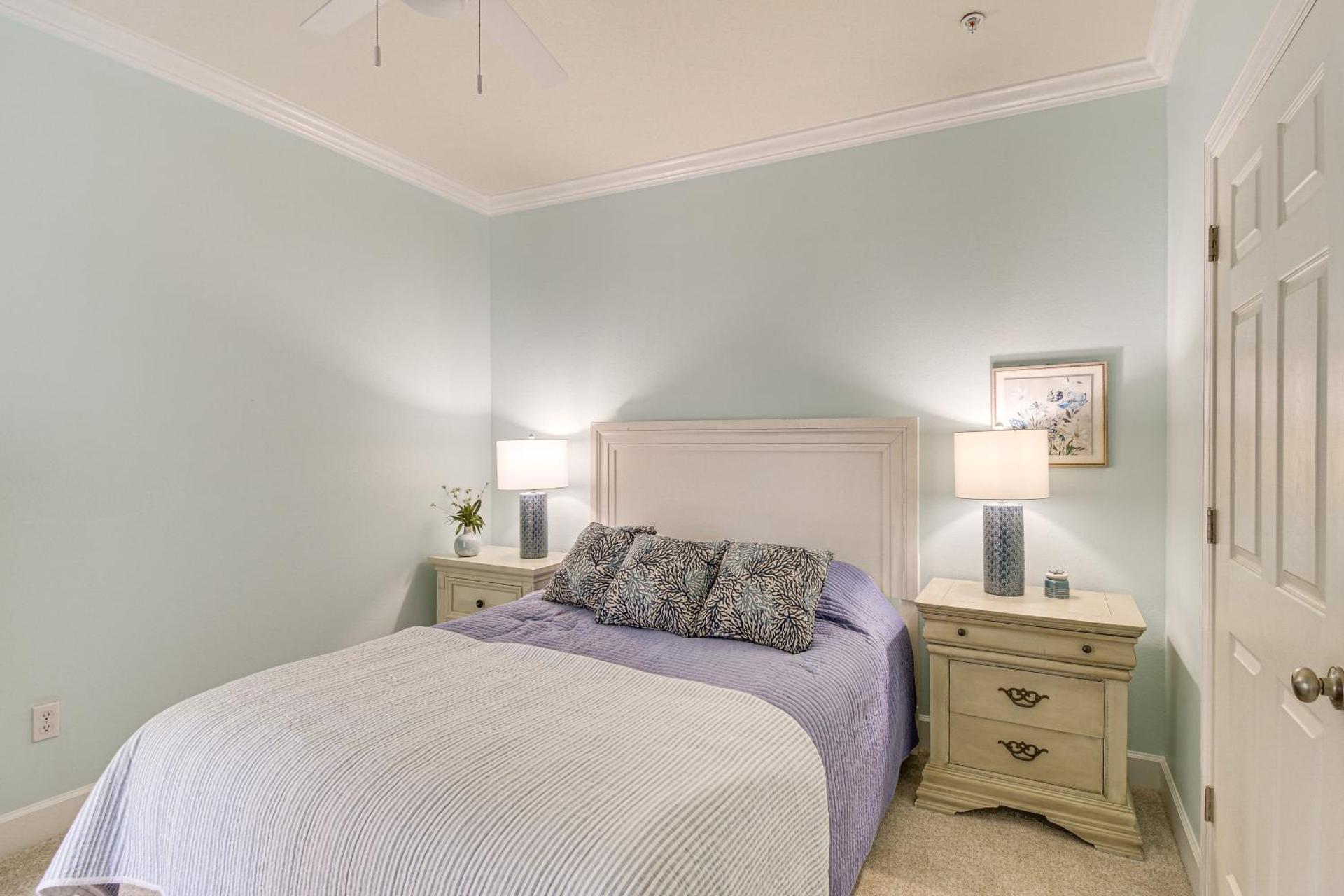 Snowbirds Welcome Foley Condo with Pool Access