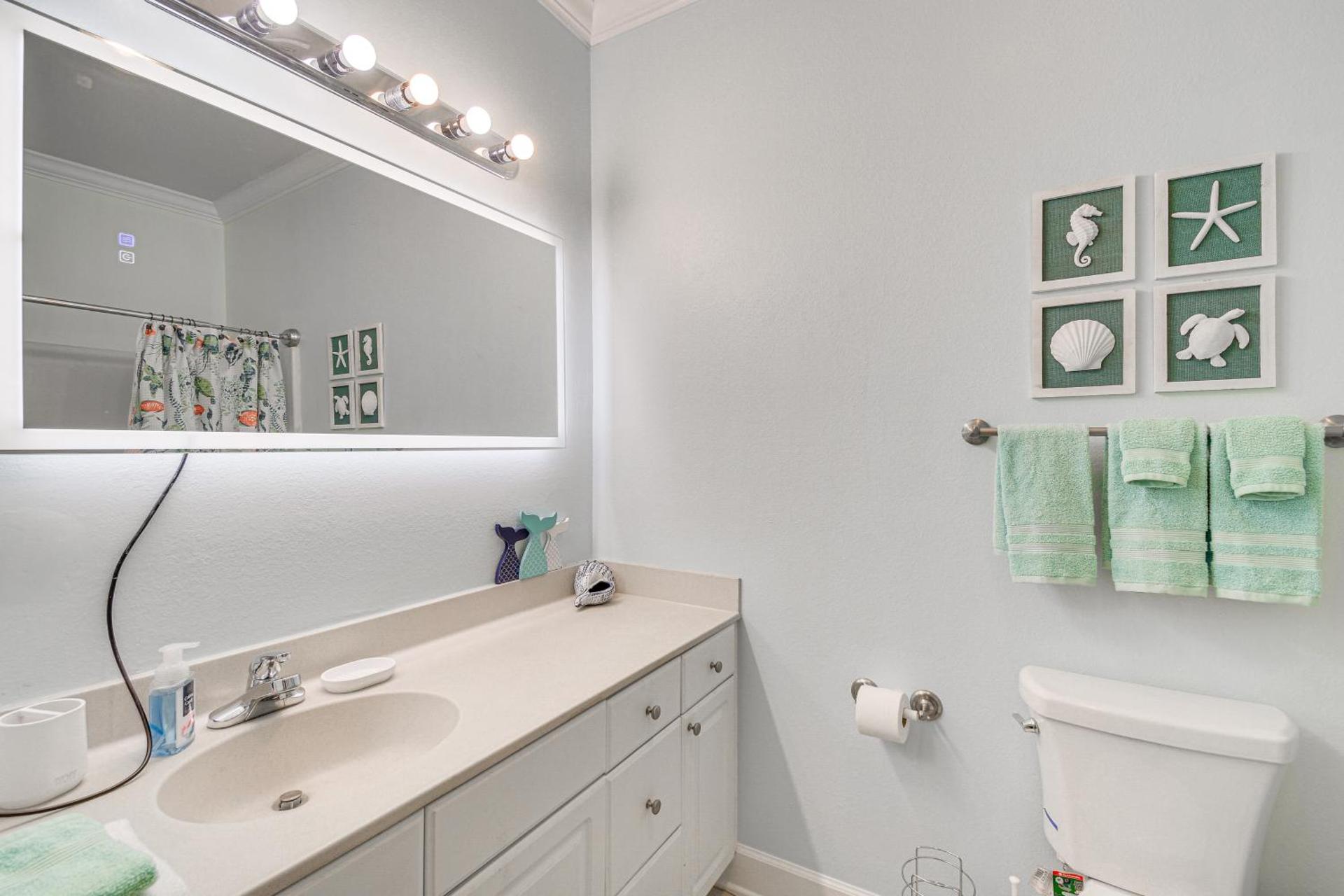 Snowbirds Welcome Foley Condo with Pool Access