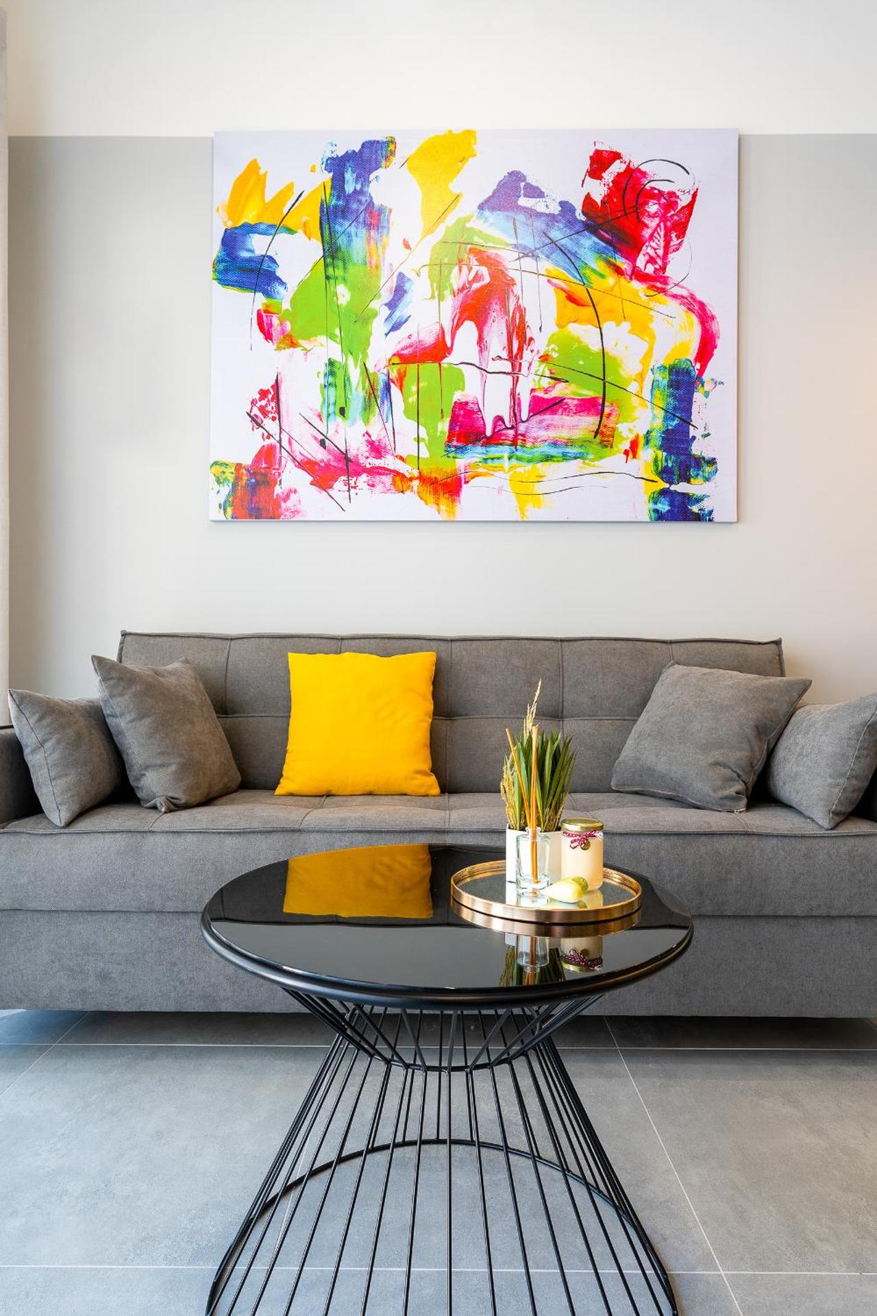 Theo's Cozy Apartment's near Athens airport