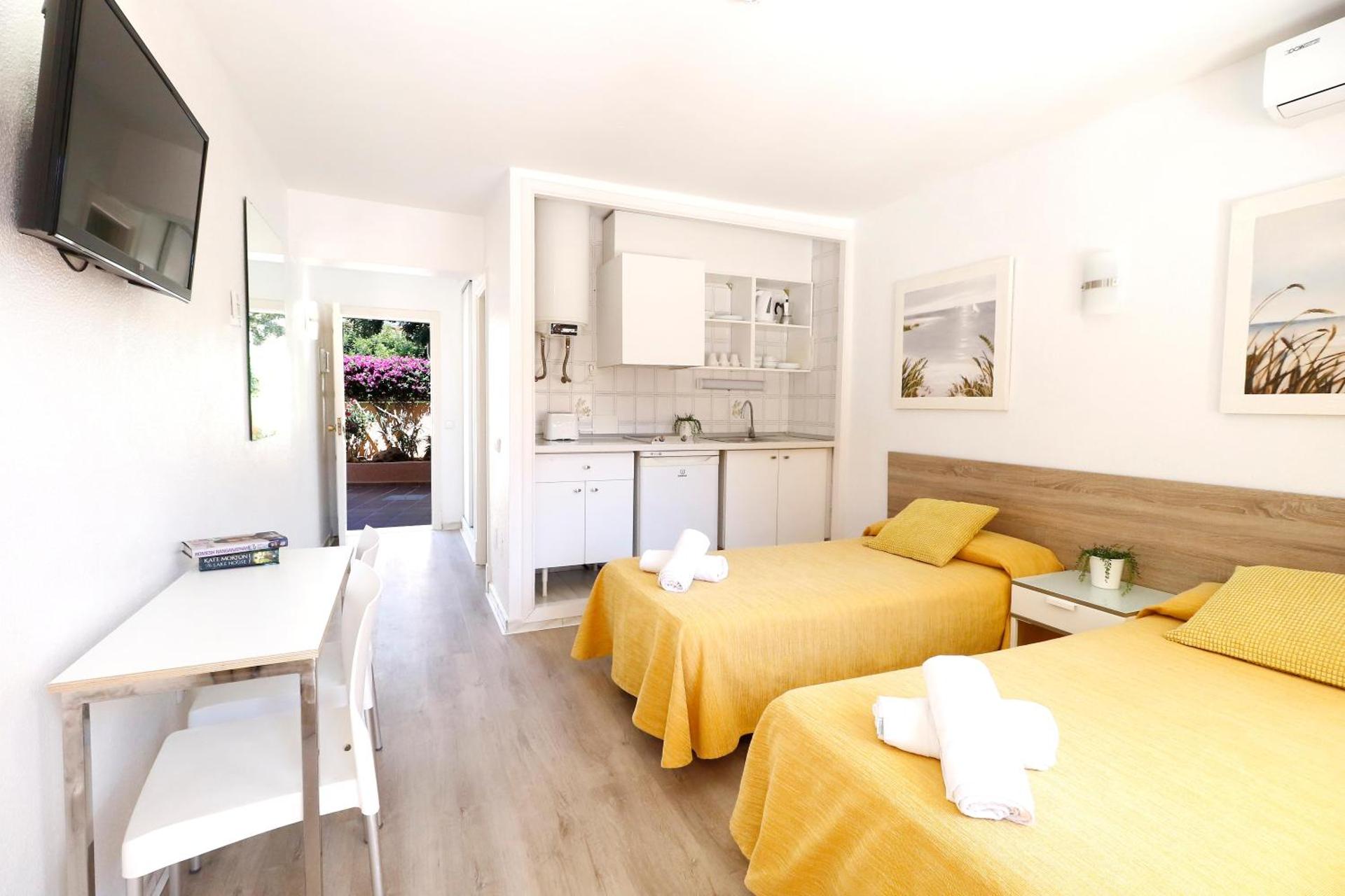 Photo of the whole room