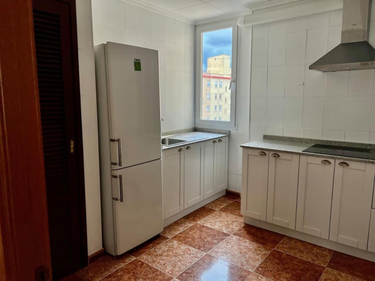 Bonito y grande apartamento cerca de la playa