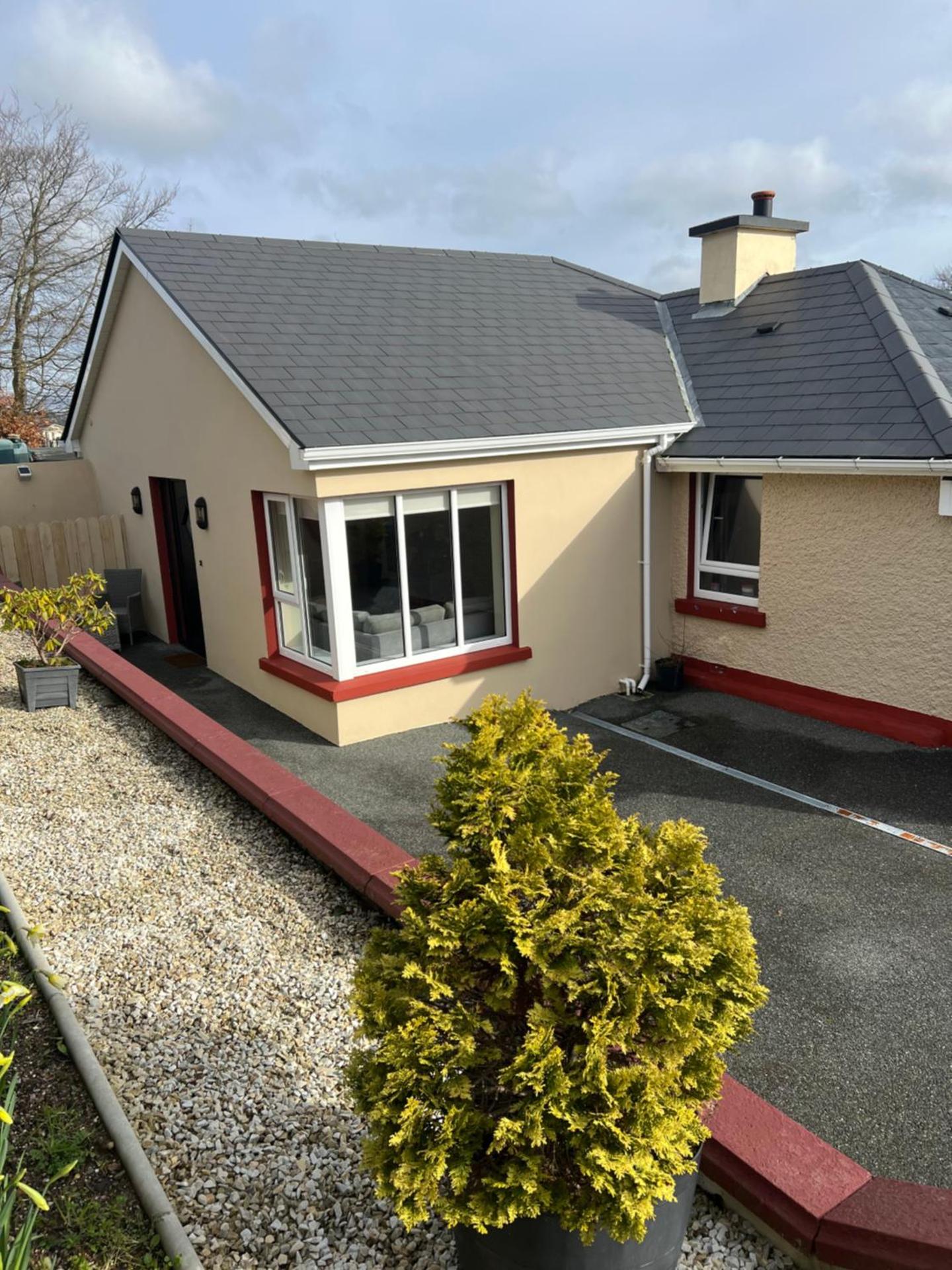 Dinnys Cottage, Free Parking, Bike Hire