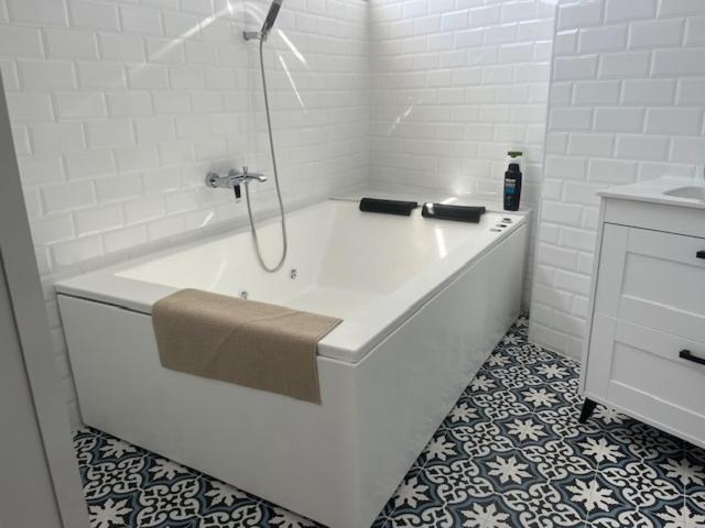 ALZIRA BONiTA SUITE ViP jacuzzi