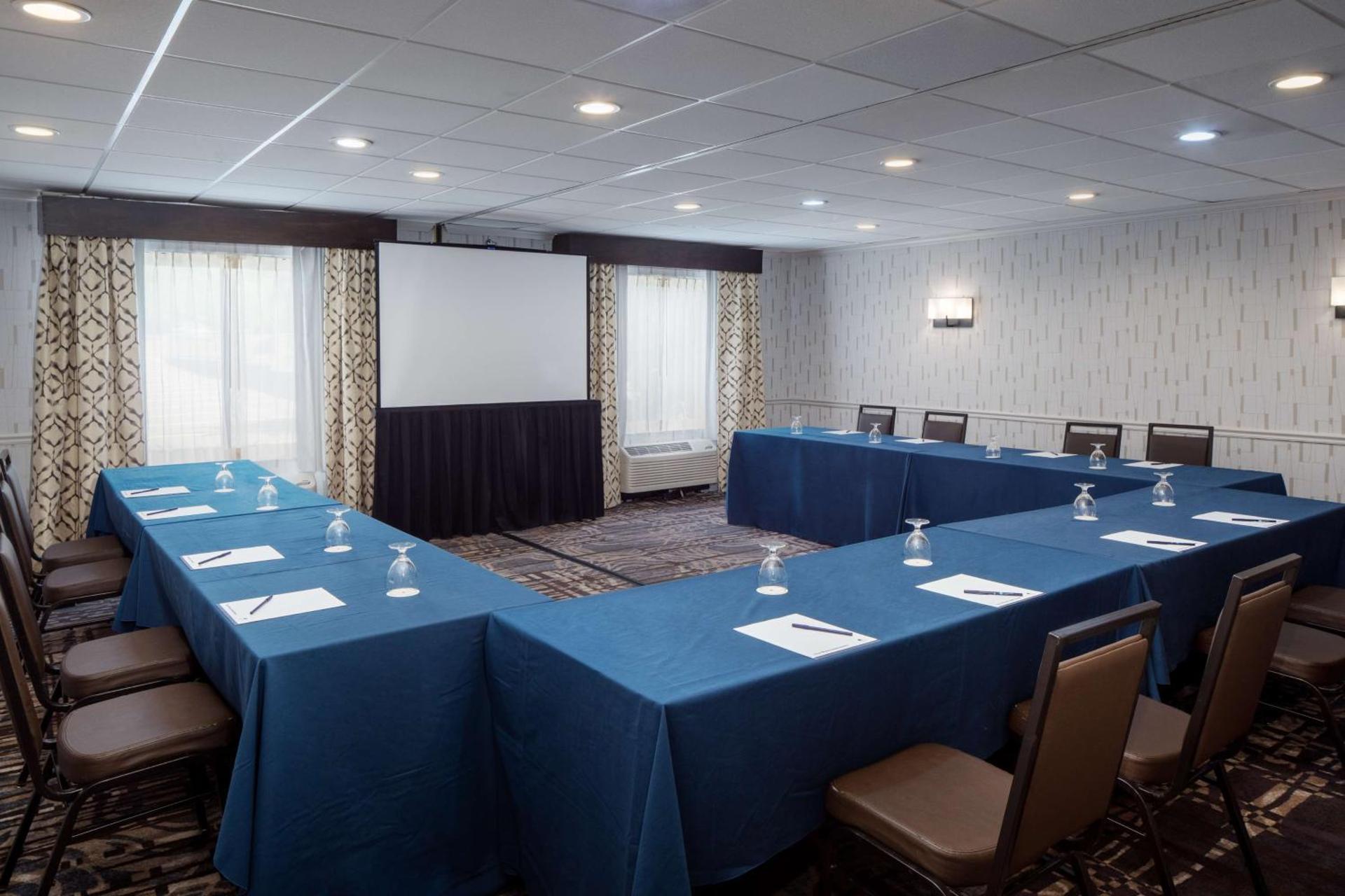Meeting/conference room