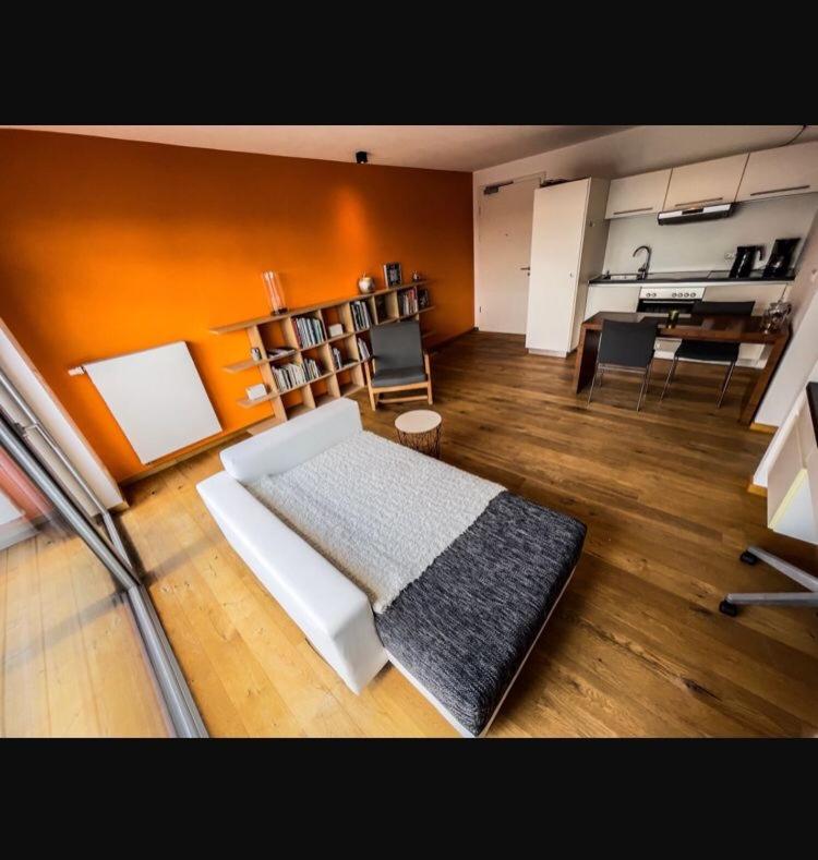 Zimmer - Modernes Apartment mit 45 qm.