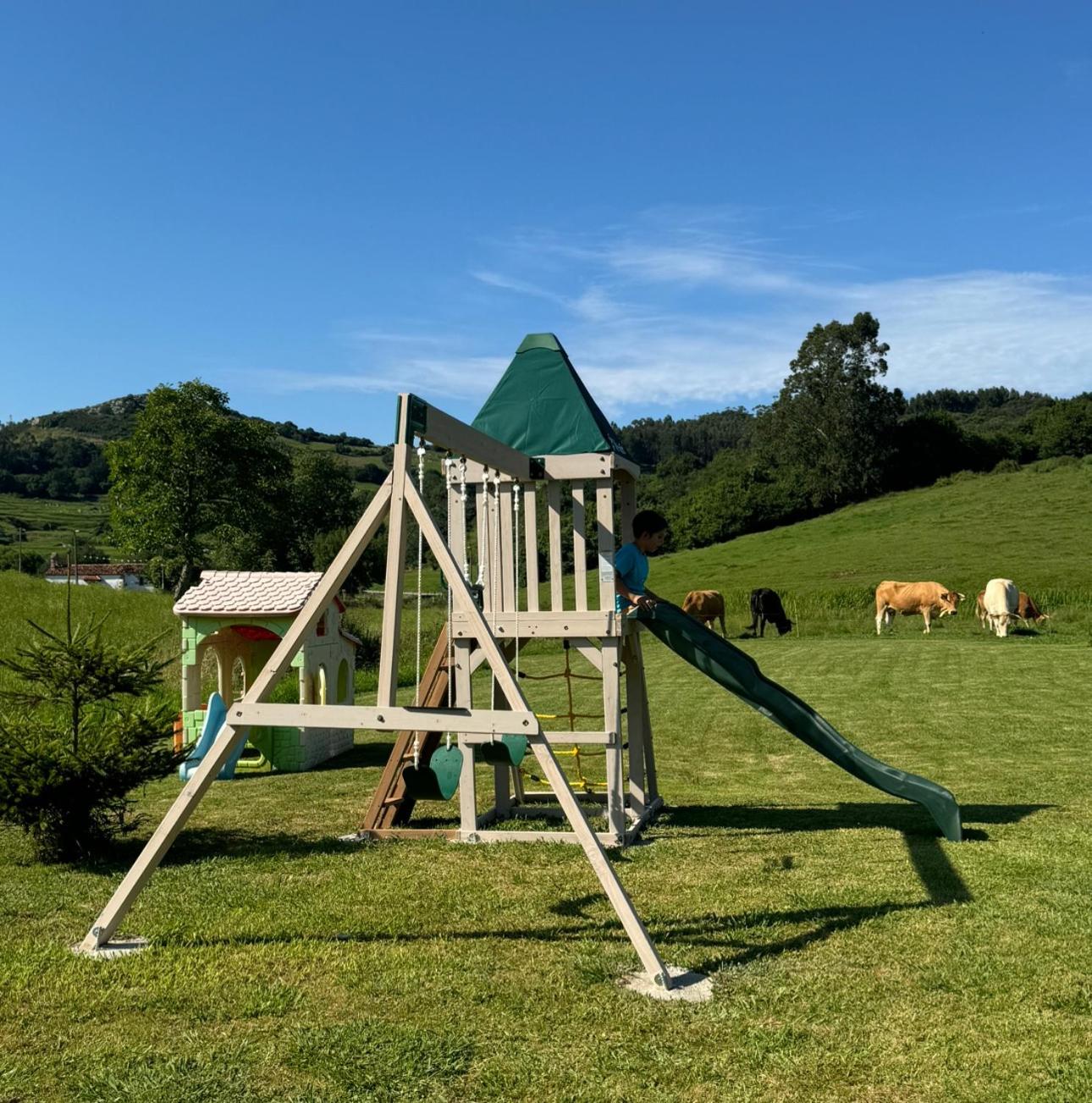 Apartamentos la Roblera